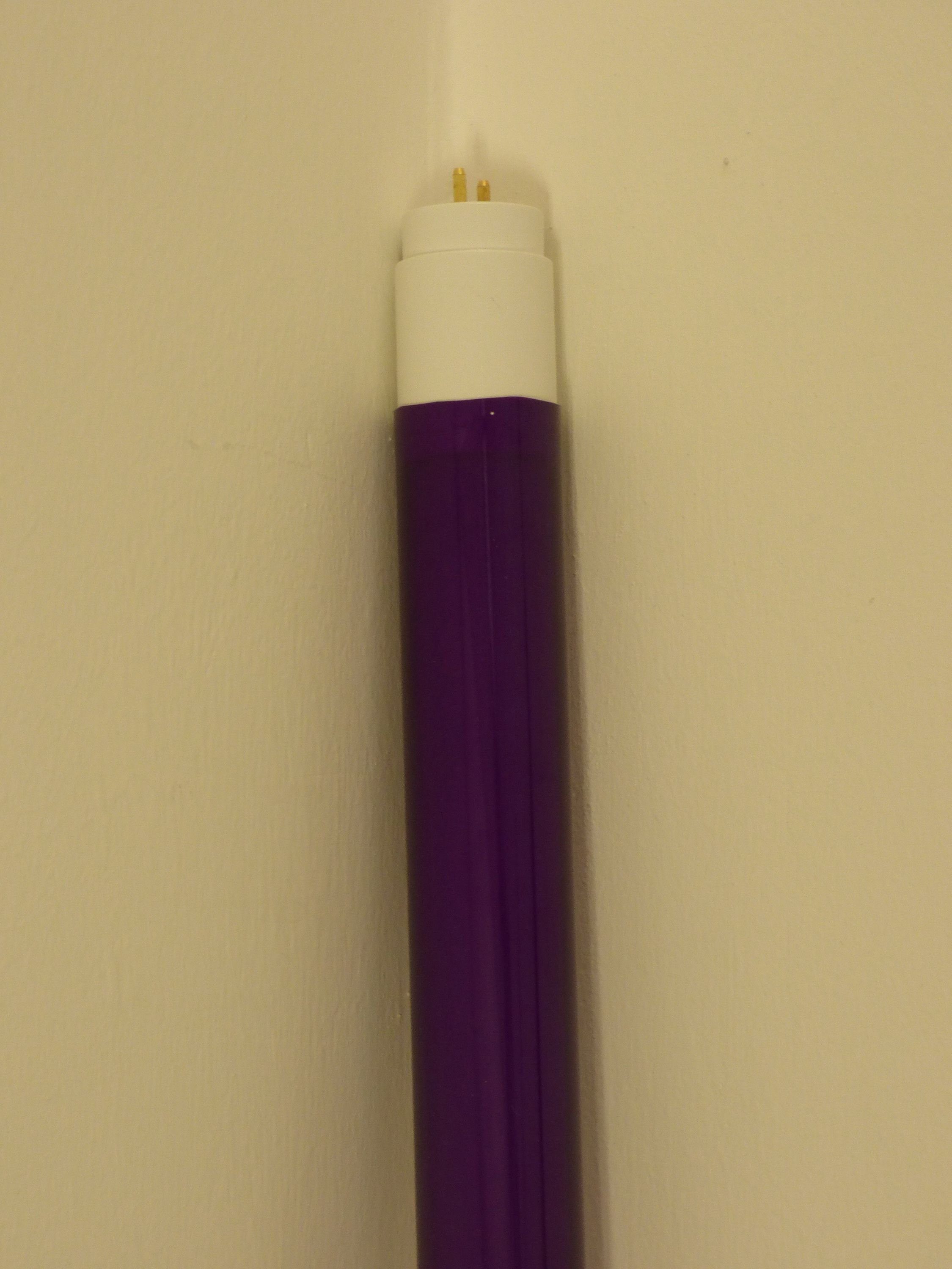 XENON LED Wandleuchte LED Röhre T8 9 Watt 1000 Lumen 0,60m Kunststoff-Röhre Violett, Xenon Violett