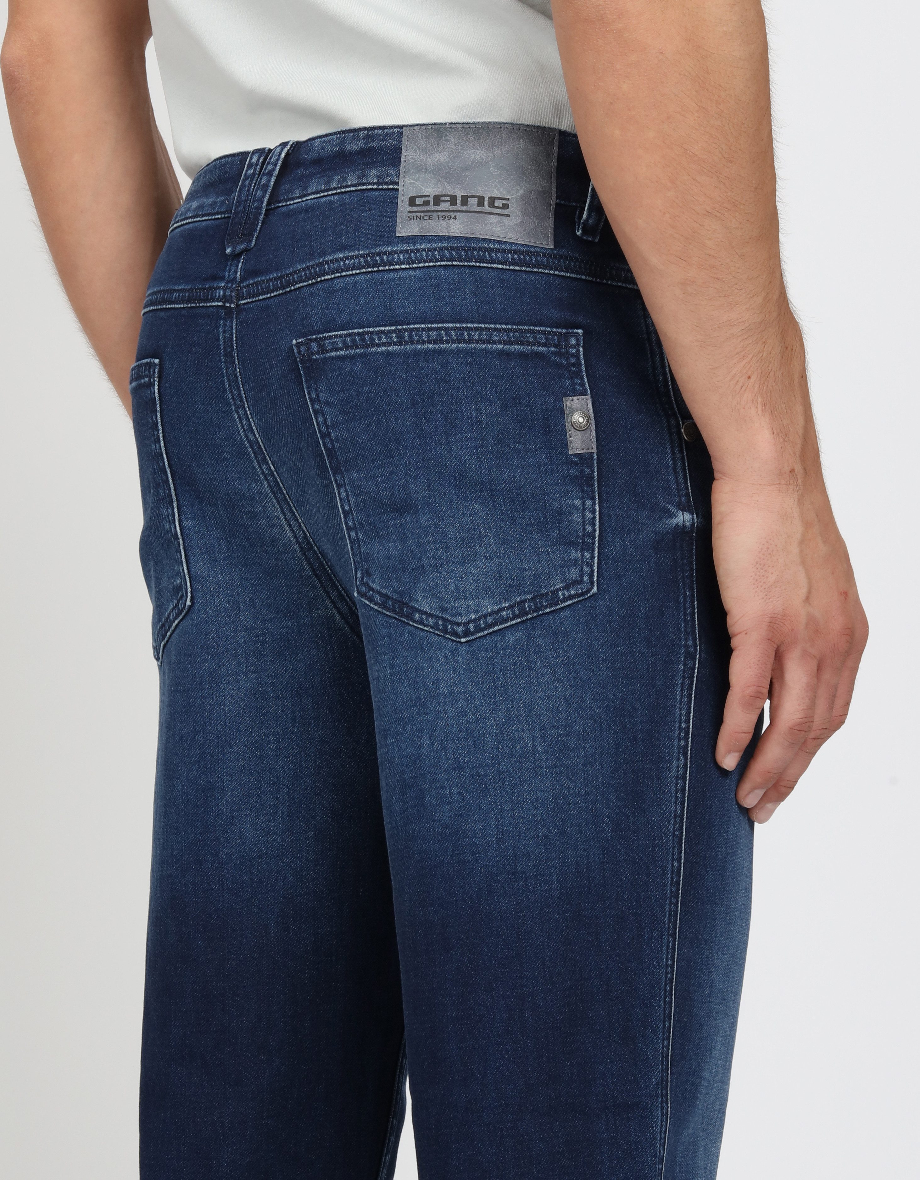 GANG Relax-fit-Jeans 94MARCO im Jogger Style mit charakteristischem Doppelbunddetail – Bild 4 von 5