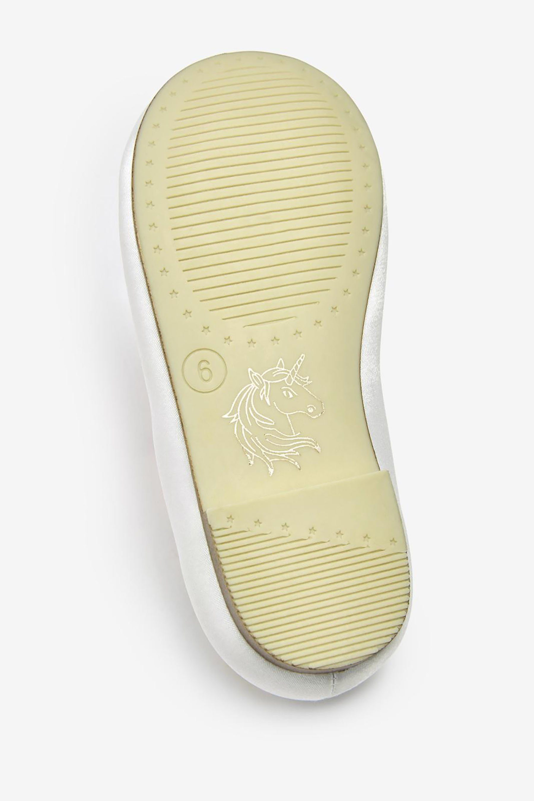 Schuhe T-Strap-Sandale Fleckenabweisende Satin (1-tlg) Anlässe Stain Resistant Next für besondere White