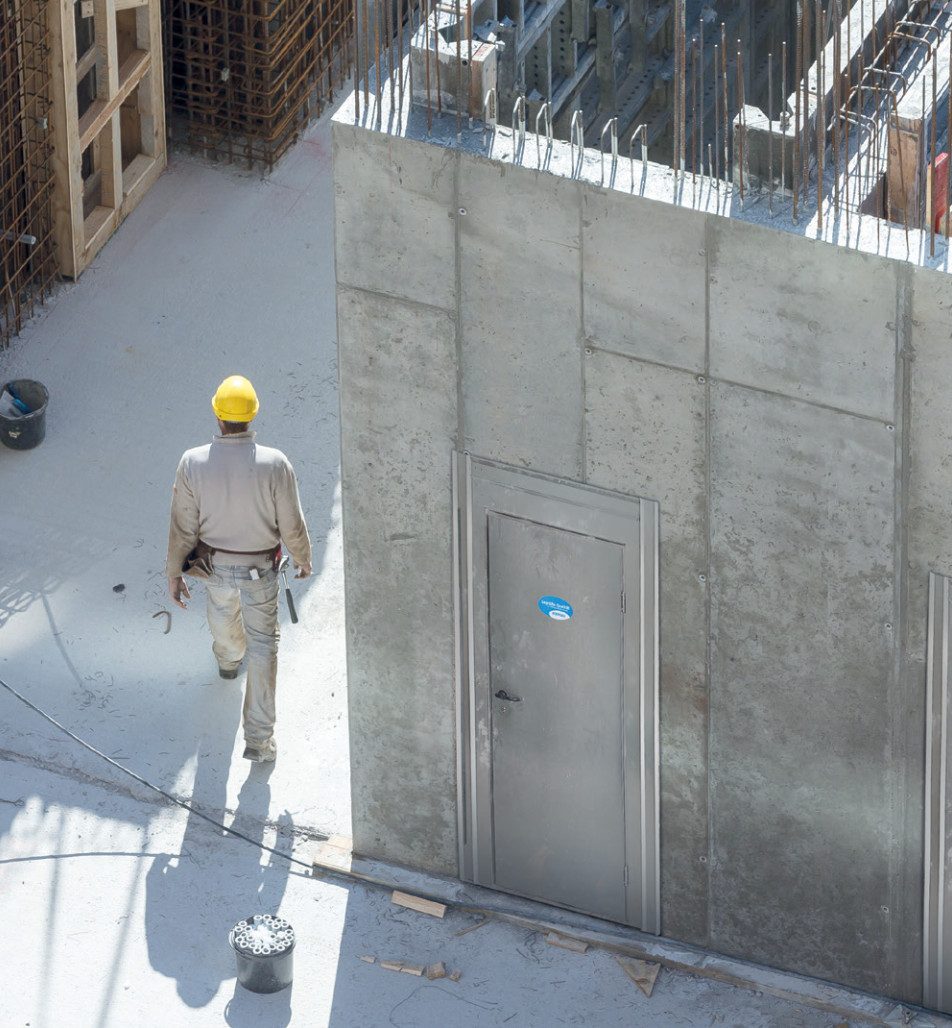 steinau Haustür Baustellen-Schutztür inkl. Zarge - Doppelwandig - Sicherheitsschloss (1-St), Aushebelsichere Bänder und massiver Sicherungsbolzen