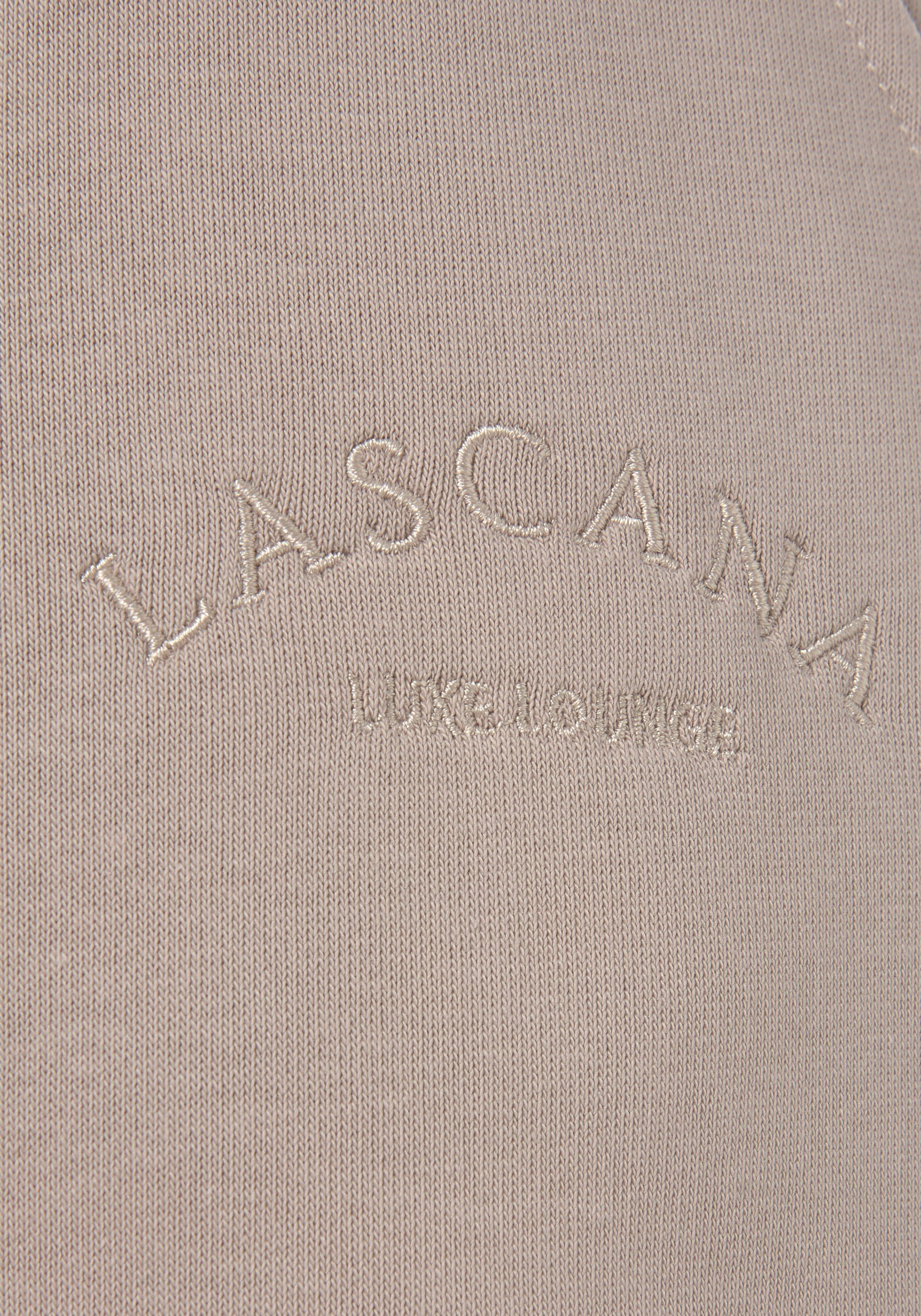 LASCANA Relaxshorts mit seitlichen Taschen und Logostickerei, Loungewear