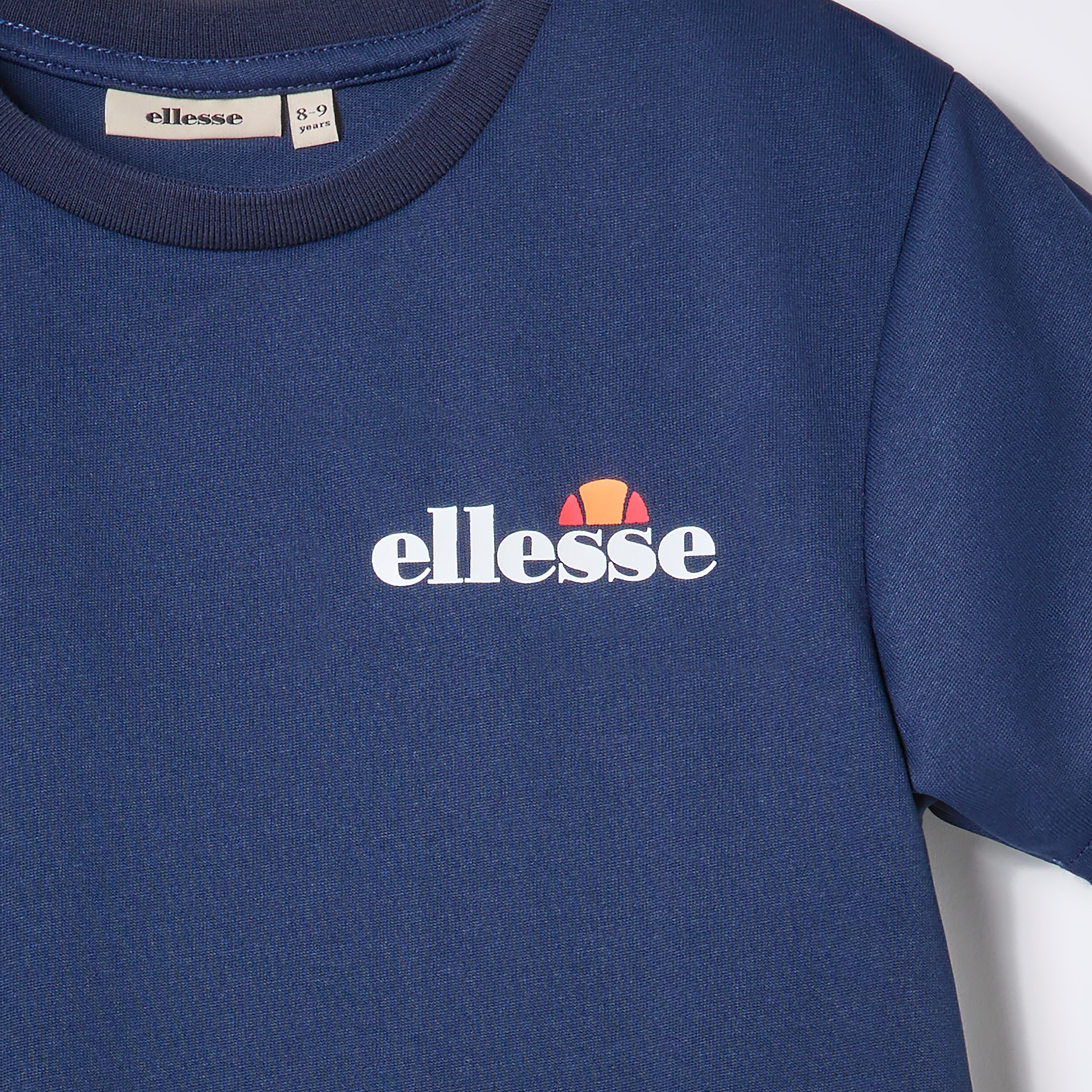 Ellesse Shirt & Hose VASCERO TEE & SHORT SET (2-tlg) 2-teiliges Set aus Shirt und Hose, sportlicher Stil, pflegeleicht