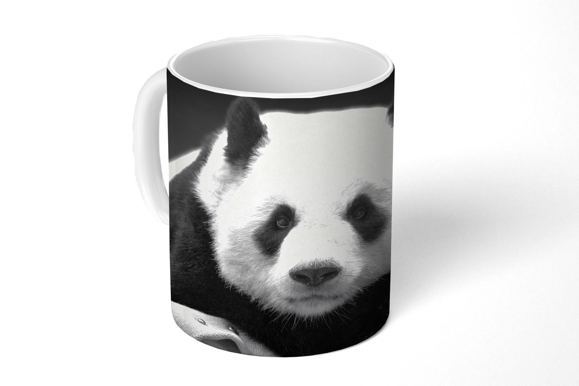 MuchoWow Tasse Panda - Schwarz - Weiß, Keramik, Kaffeetassen, Teetasse, Becher, Teetasse, Geschenk