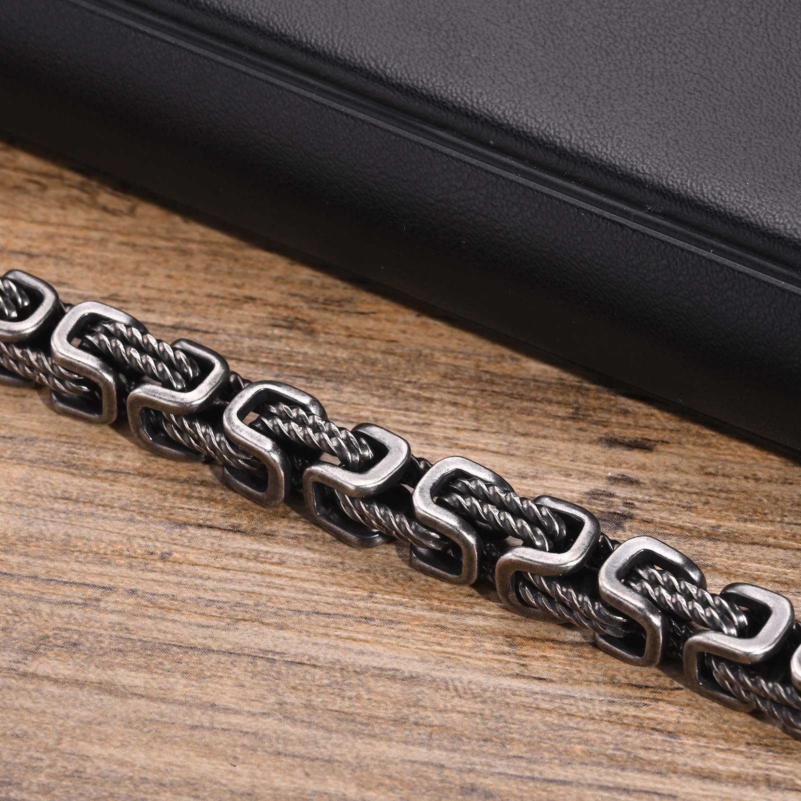KARMA Königsarmband Herren Armband Edelstahl Altsilber Edelstahlarmband wasserfest (Geschenk für Ihn, 1-tlg., modern Schmuck für Männer), Herrenschmuck Männerarmband