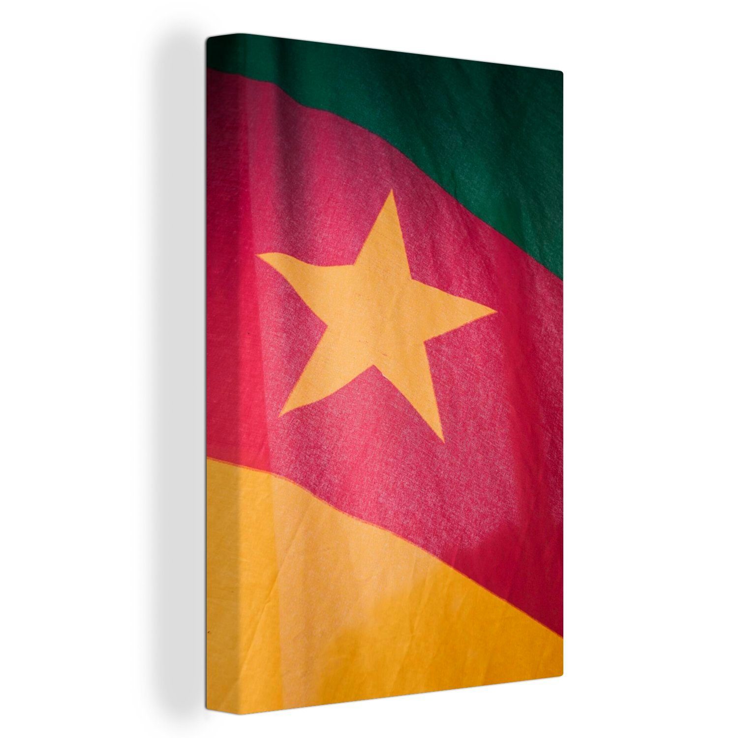 Nahaufnahme OneMillionCanvasses® bespannt cm von (1 der fertig 20x30 Zackenaufhänger, Leinwandbild Gemälde, Leinwandbild Flagge Kamerun, inkl. St),