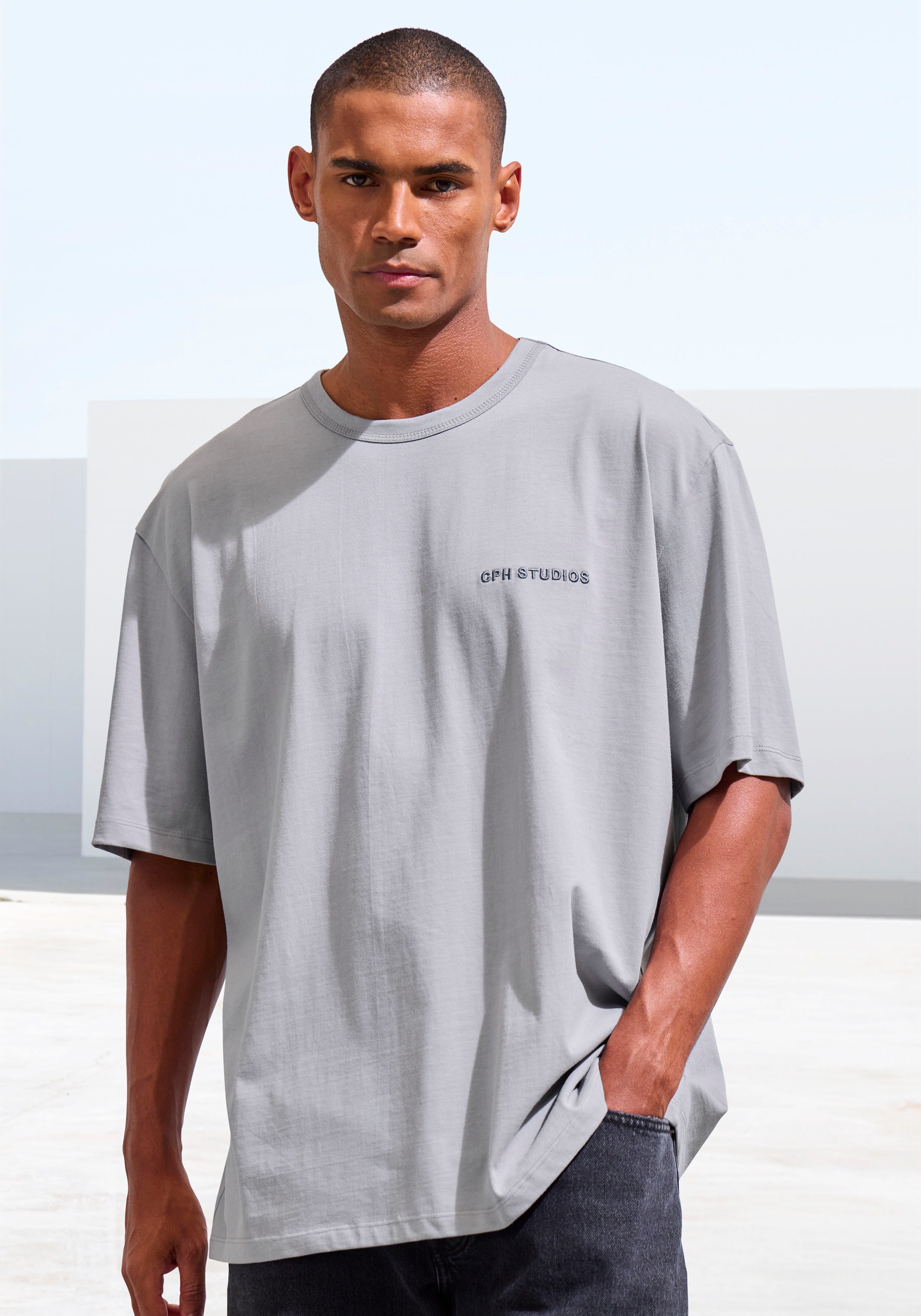 Copenhagen Studios T-Shirt mit hochwertiger Logostickerei, Loose-fit, Overs günstig online kaufen