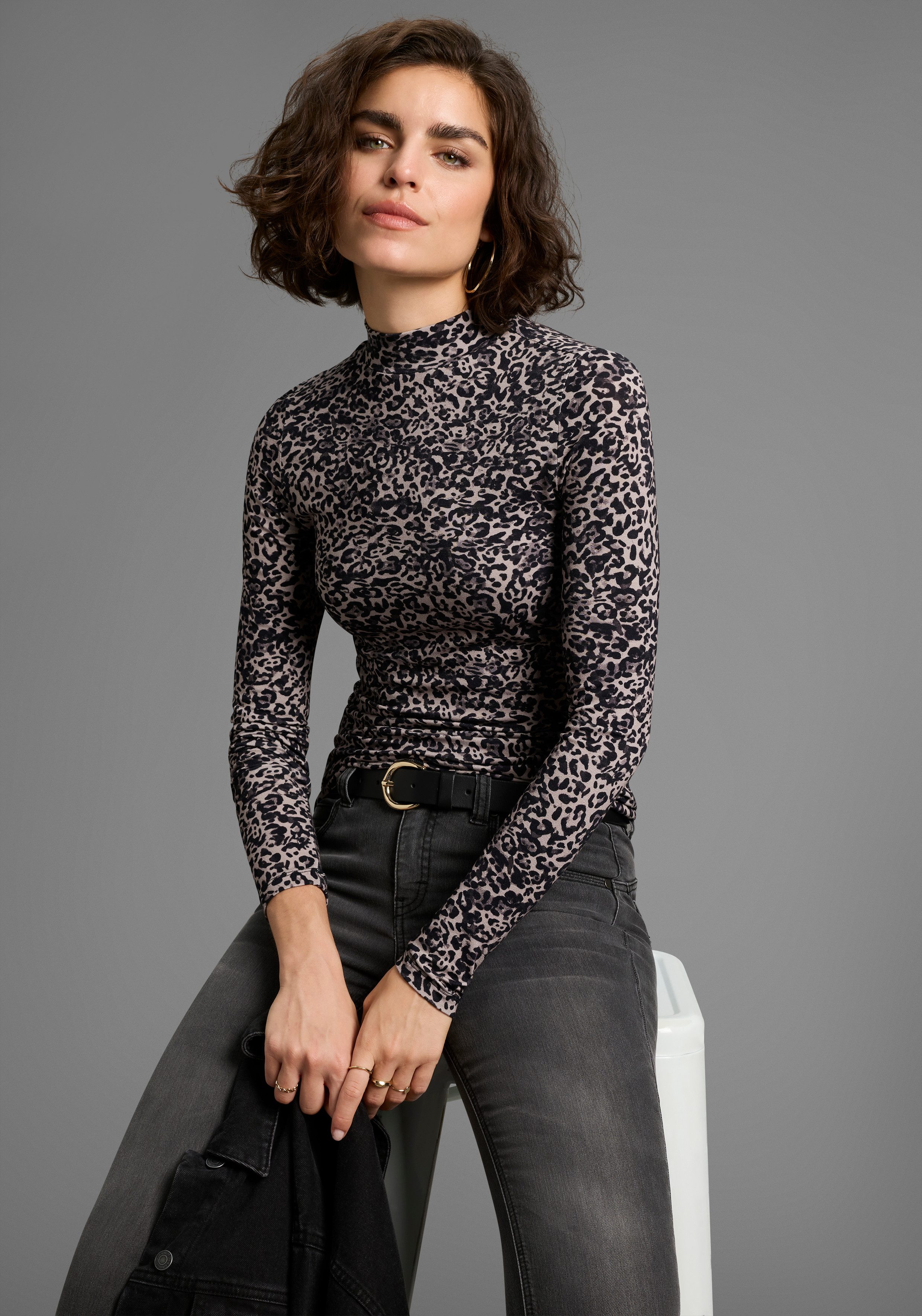 Laura Scott Longsleeve in modischem Leoparden-Print - NEUE KOLLEKTION