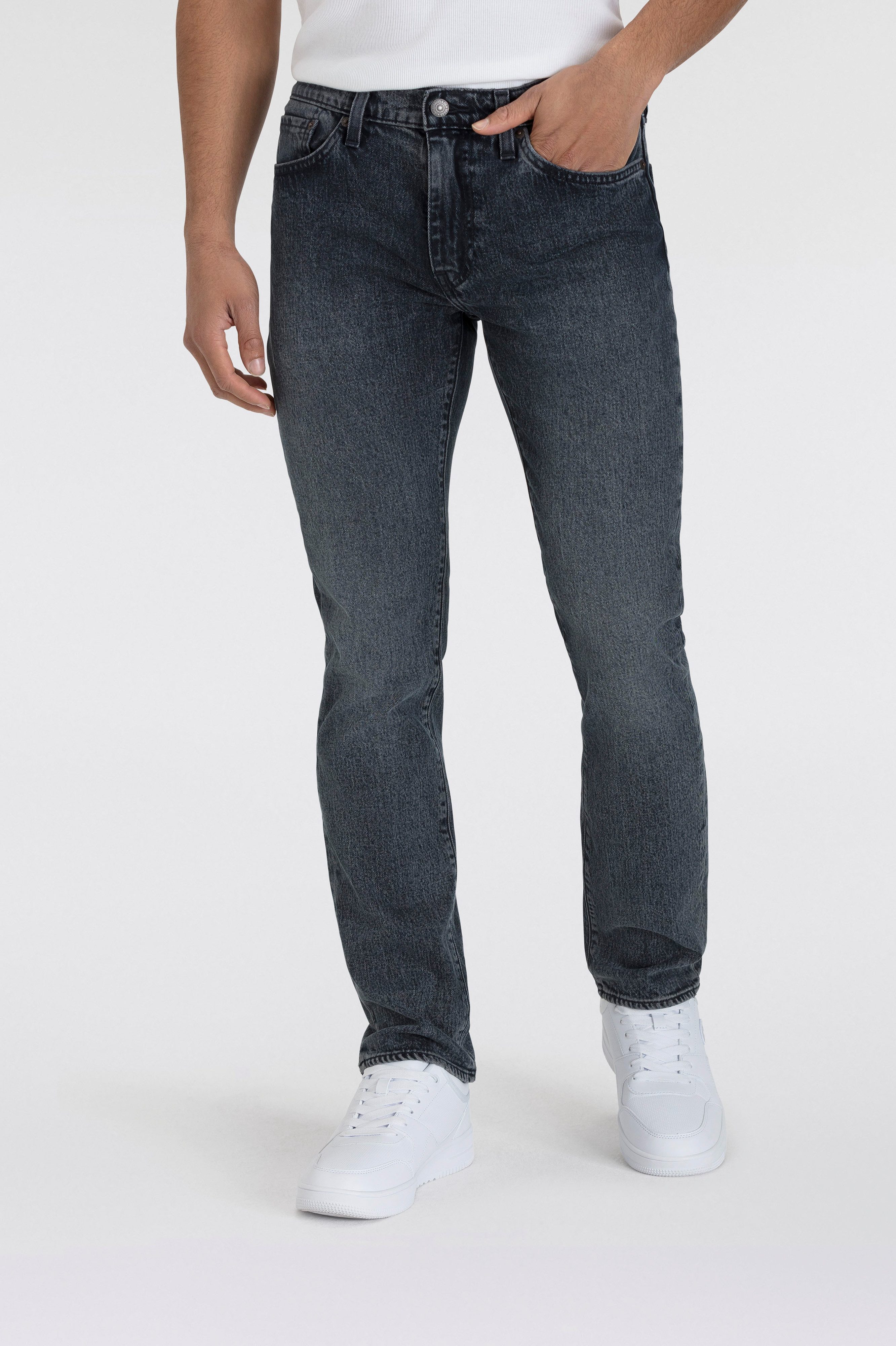 Levi's® Tapered-fit-Jeans 512 Slim Taper Fit mit Markenlabel