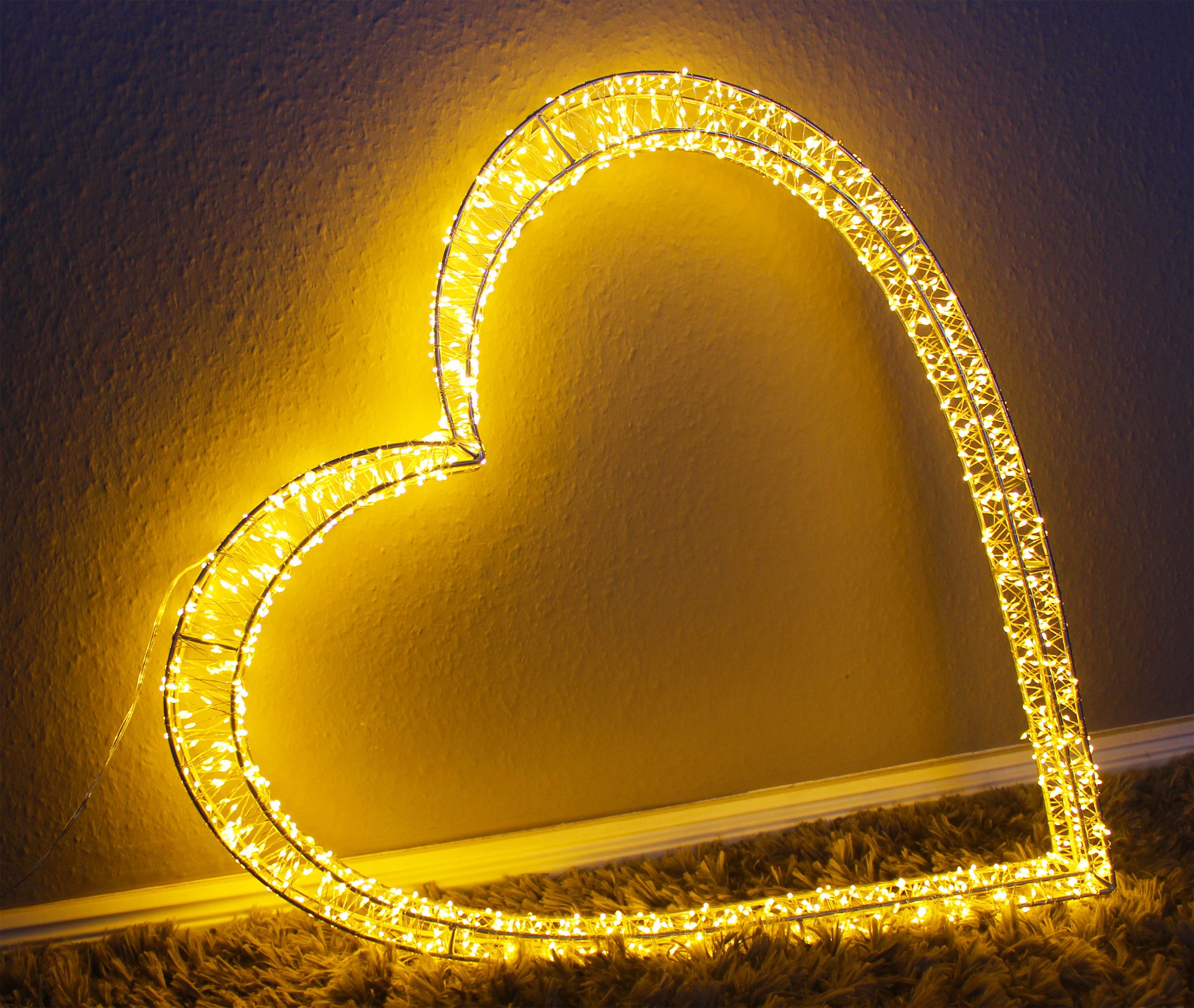 Arnusa LED Dekolicht Leuchtherz 62x60x5cm 1440 LED LED Herz Leuchtkranz XL, LED fest integriert, warmweiß, für Innen und Außen Fenster Dekoration