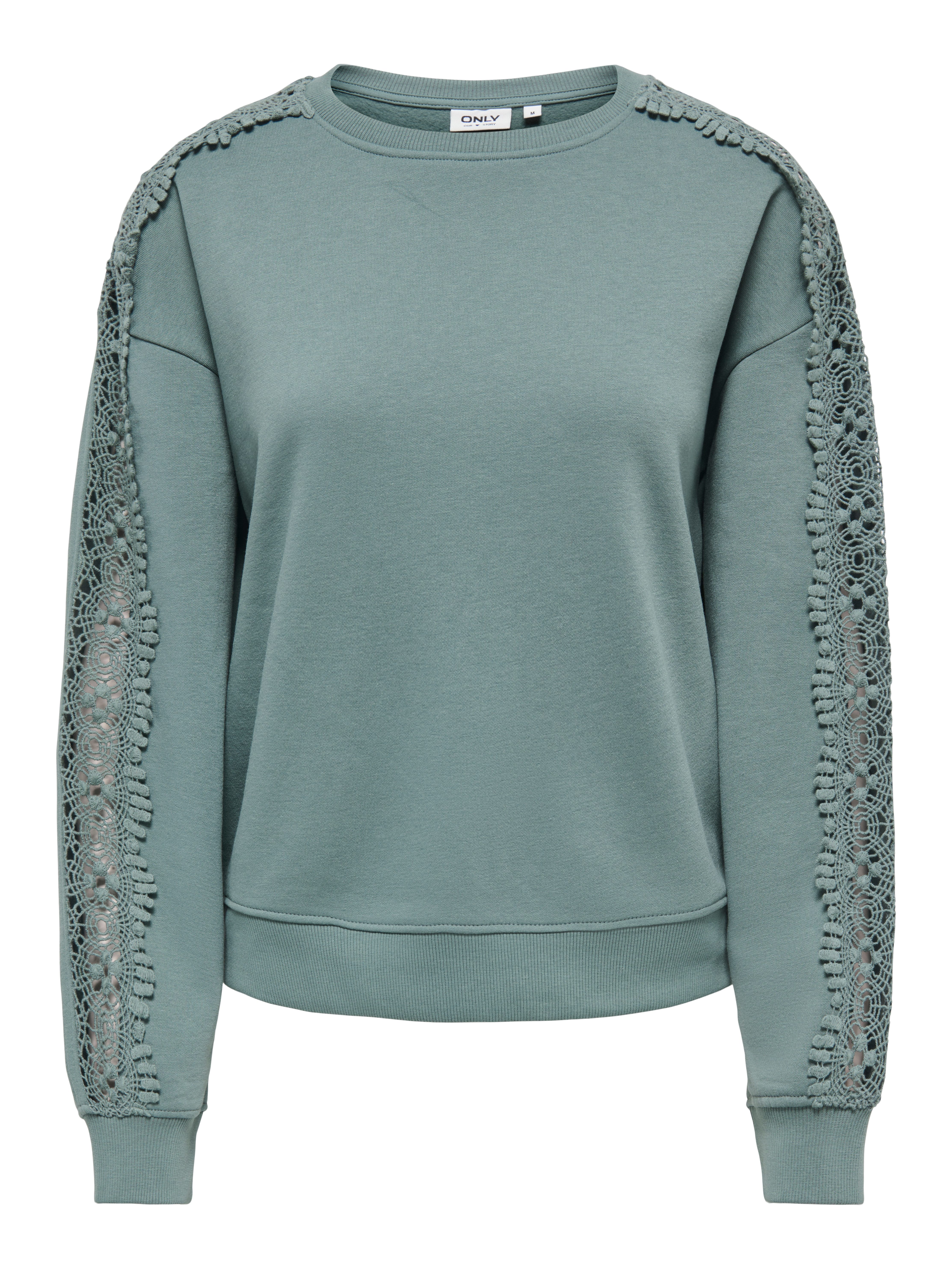 ONLY Sweatshirt ONLSTILLA L/S O-NECK LACE DETAIL CS SWT Baumwollmischung, regular fit