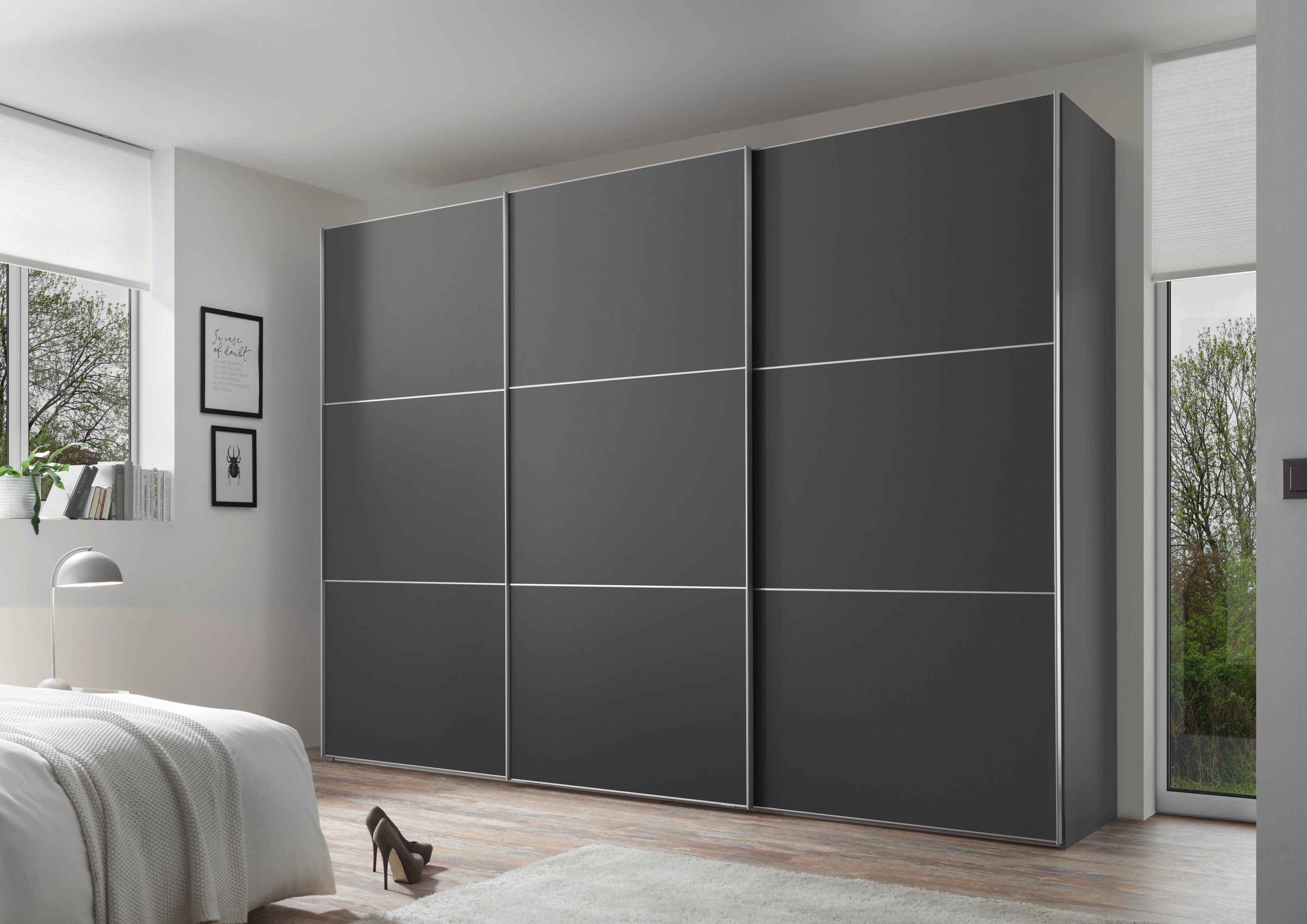 STAUD Schwebetürenschrank Includo, kurze Lieferzeit: "Premium Variante in Weiß in 249cm Breite" (3 Breiten (ca. 250, 280 oder 300cm), Höhe 222cm)