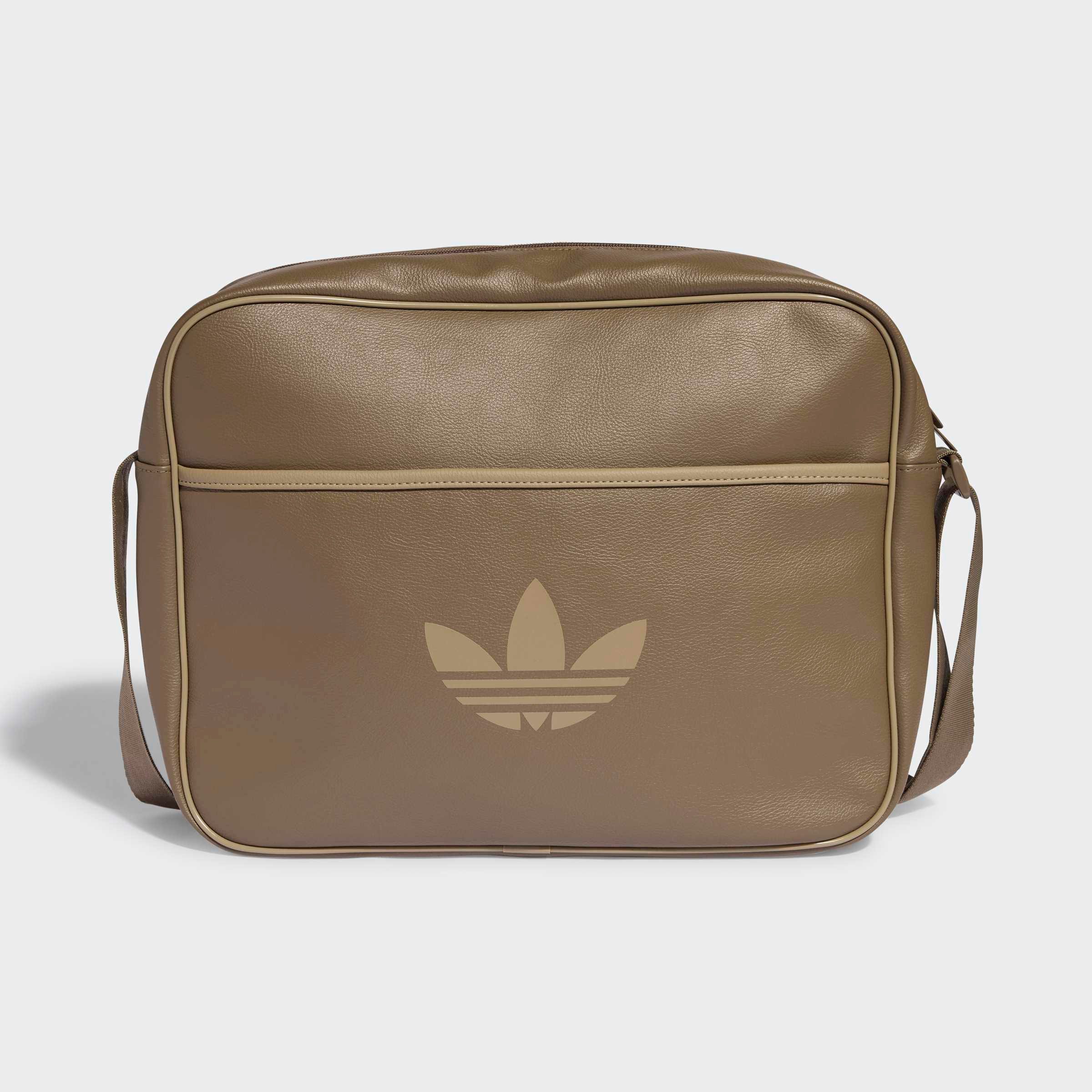 adidas Originals Sporttasche AIRLINER, Schultertasche im angesagten Retrolook. € 54,99