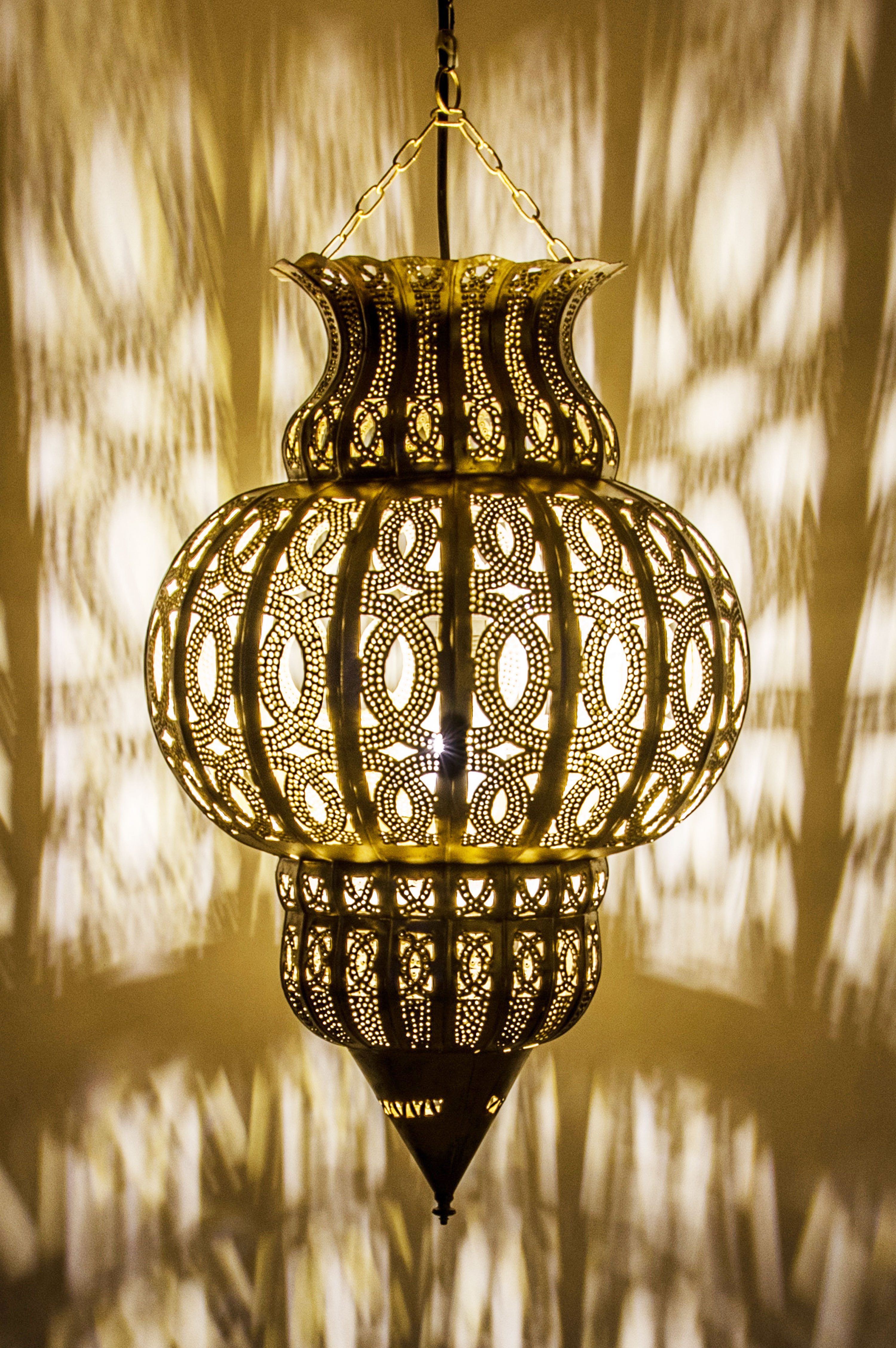 Marrakesch Orient & Mediterran Interior Pendelleuchte Hängeleuchte Isfahan Gold 50cm, Orientalische Lampe aus Metall, Handarbeit