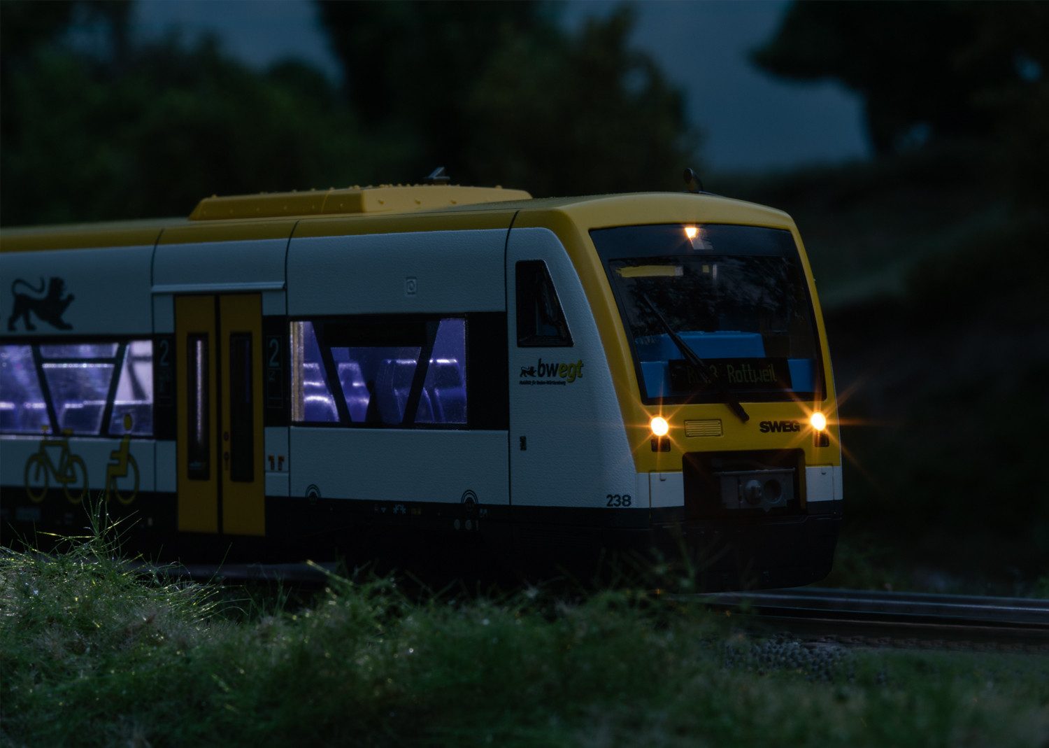 Märklin Personenwagen Dieseltriebwagen Regio Shuttle RS1, Baureihe 650 - 36966, Spur H0, mit Sound und Beleuchtung; Made in Europe