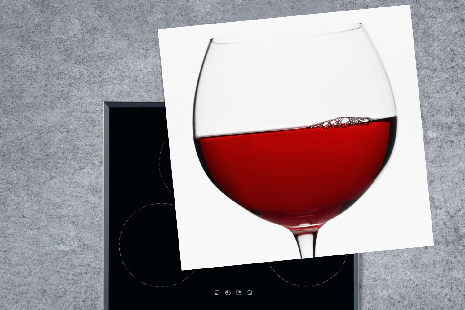 Rotwein, küche cm, Arbeitsplatte magischen Ceranfeldabdeckung, MuchoWow Herdblende-/Abdeckplatte 78x78 tlg), eines Vinyl, Glases für Nahaufnahme (1