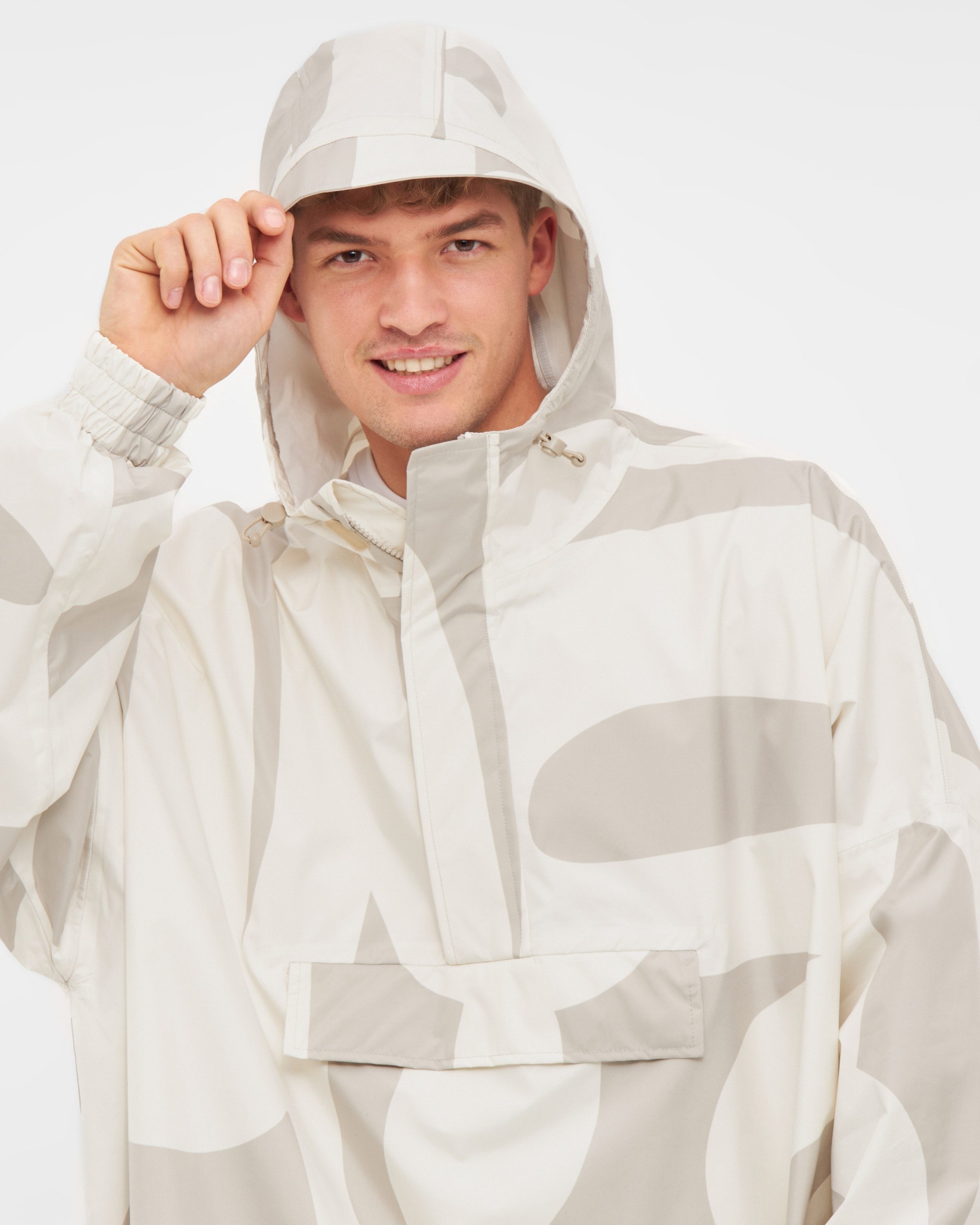 LARKSON Regenponcho Lykke Regenponcho, Wassersäule 10.000 mm (1-St) Wasserdichtes Regencape mit verschweißten Nähten