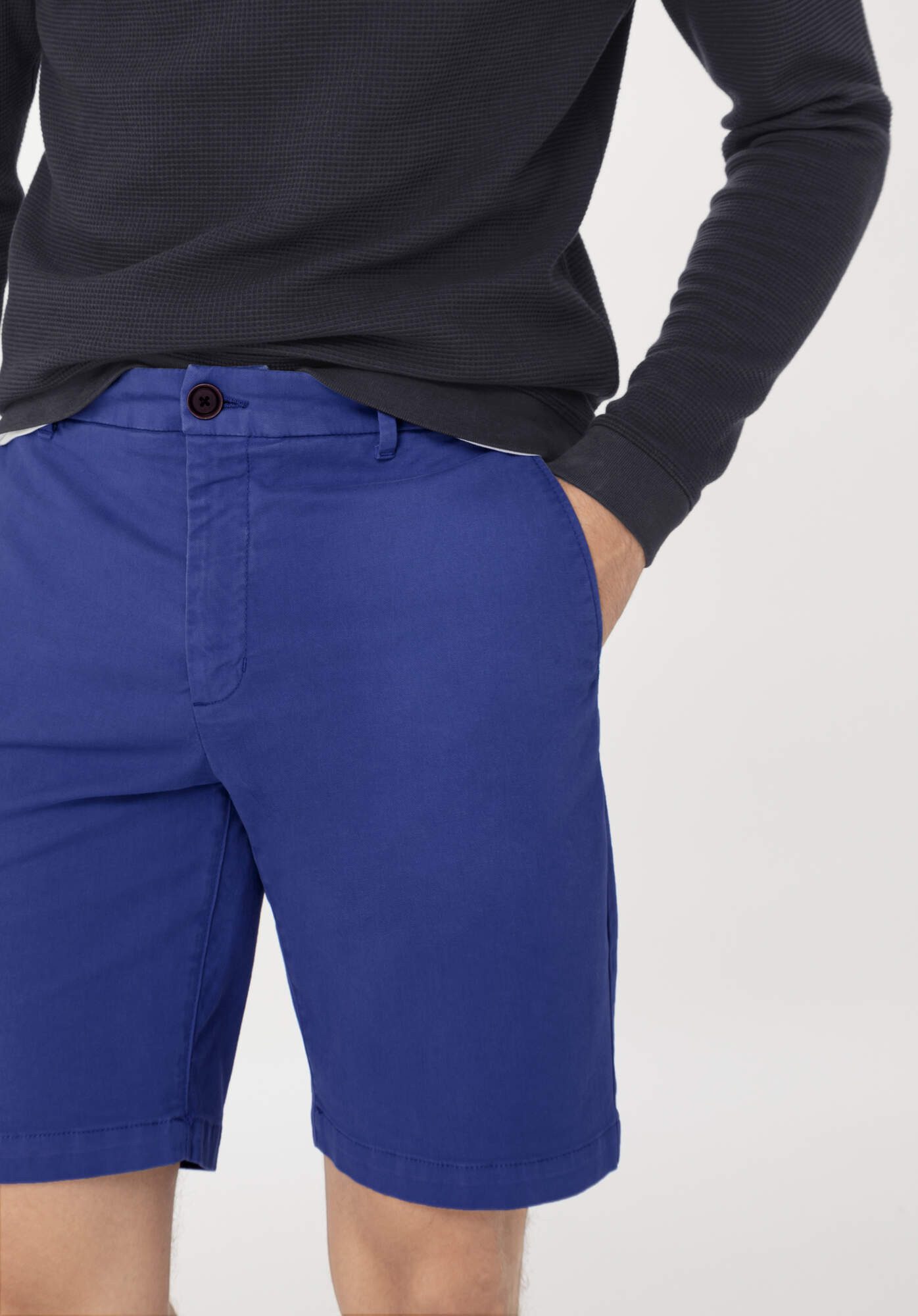 Hessnatur Chinoshorts LENN Regular aus Bio-Baumwolle (1-tlg)