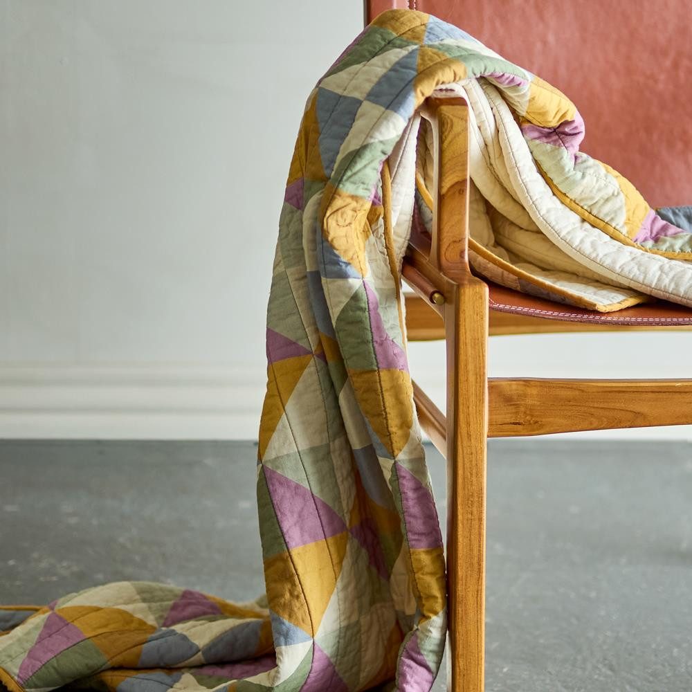 Wohndecke Crewe Quilt Steppdecke Baumwolle bunt Decke Sofa Wohnzimmer Patchwork, Bloomingville, Patchworkdecke Kuscheldecke Sofadecke Tagesdecke, Leseecke, Bettdecke