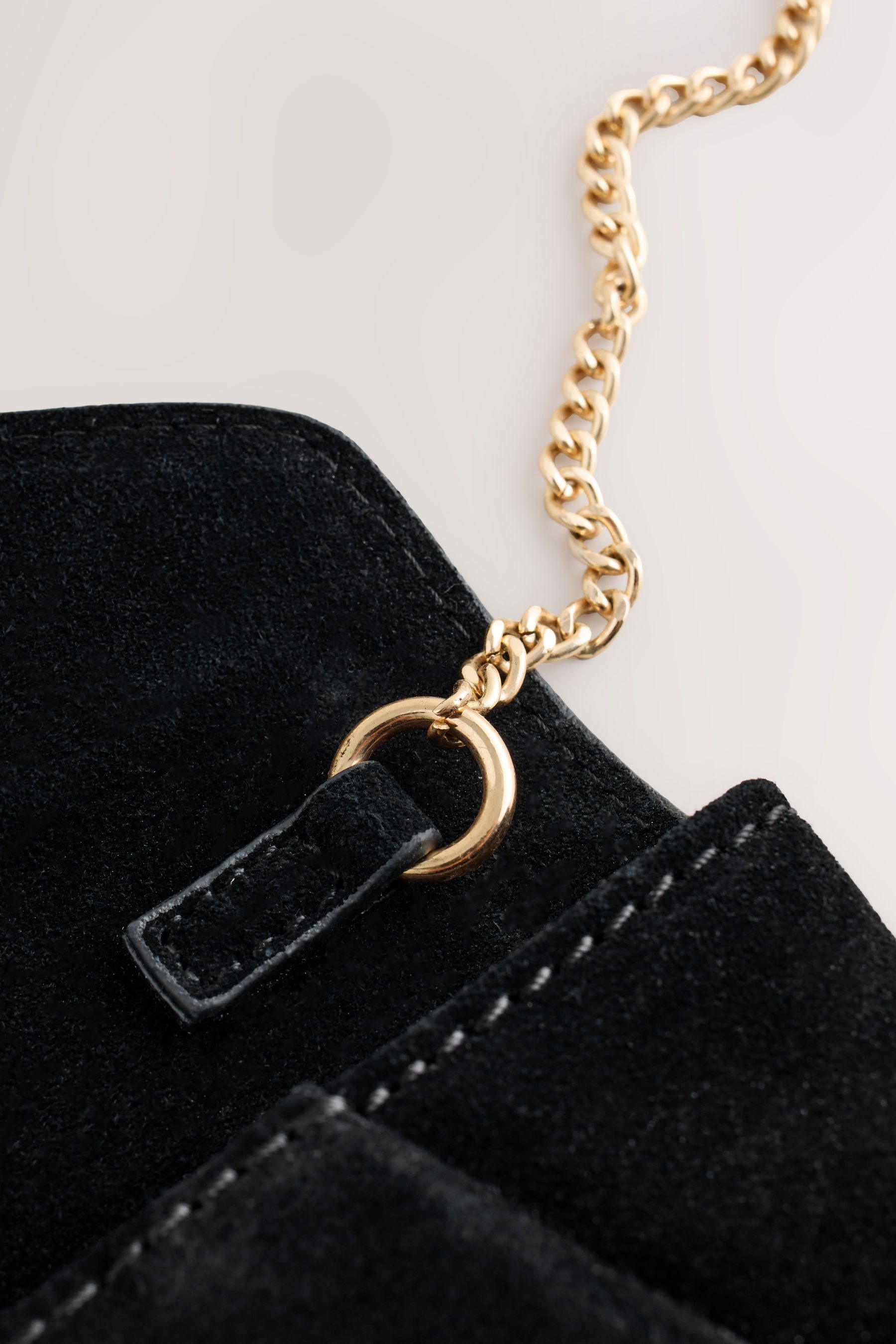 Next Clutch Clutch aus Veloursleder (1-tlg)
