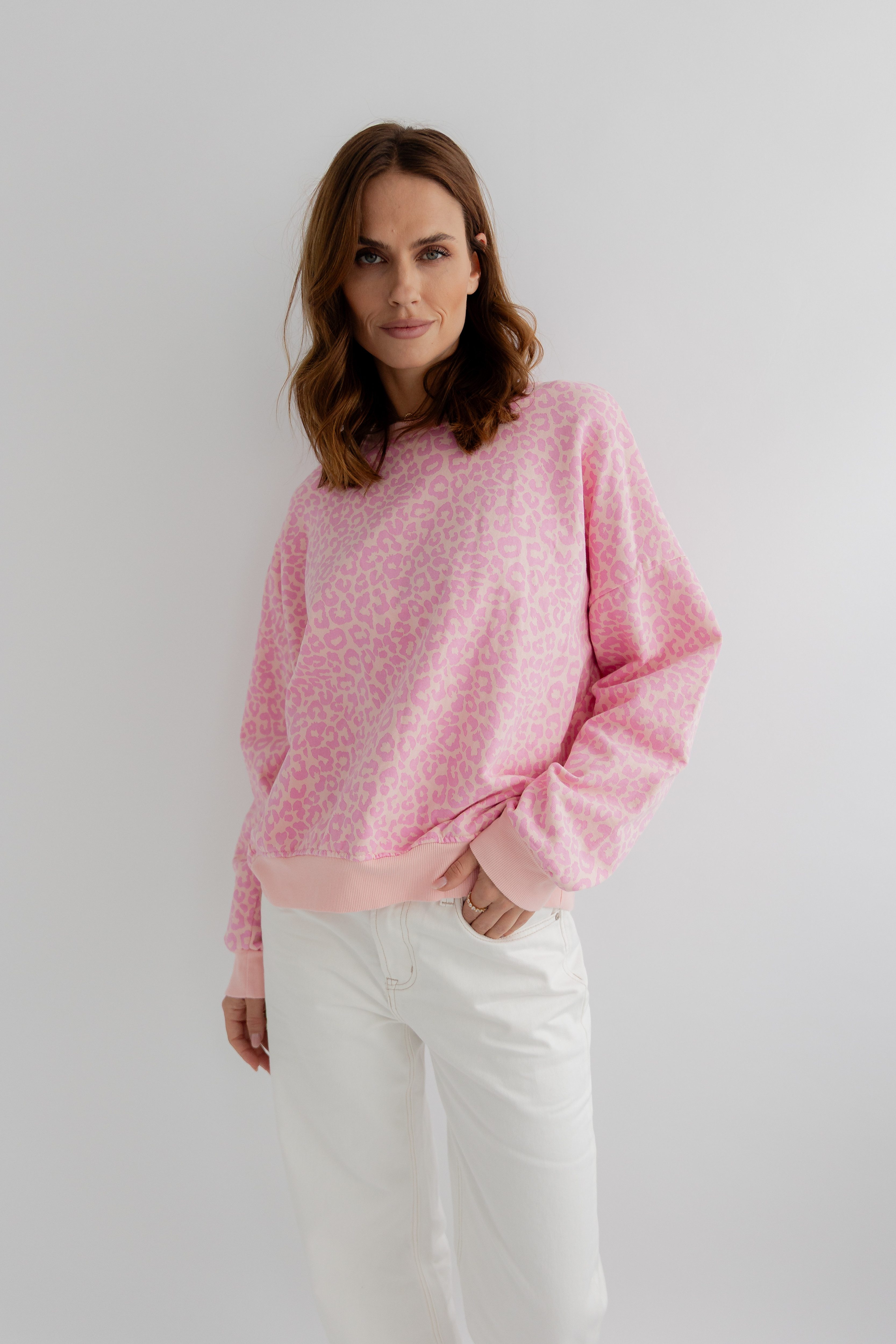 von Herzen Sweatshirt Leo Sweatshirt "Urban Jungle" - mit Animalprint - Rundhals