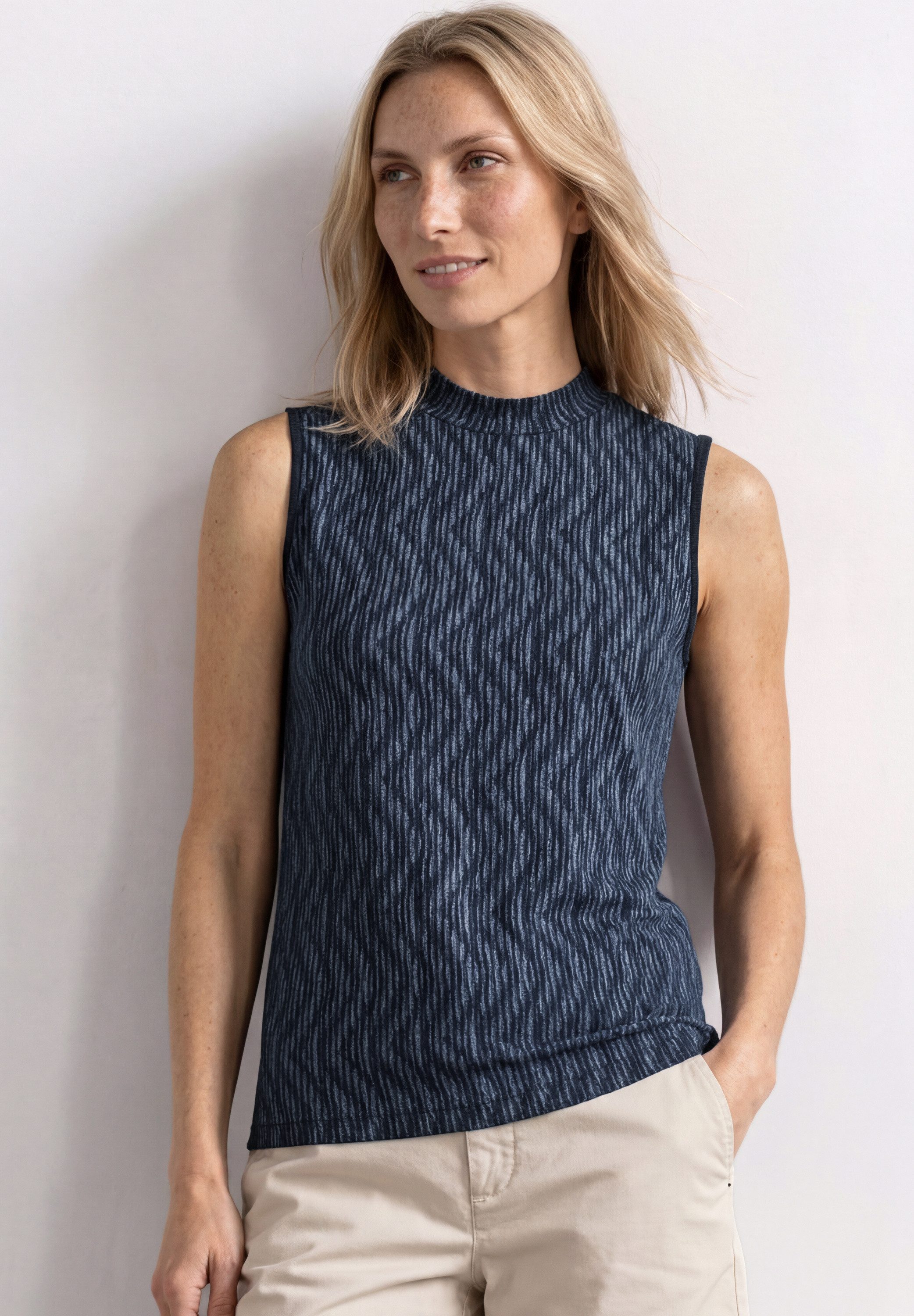 STREET ONE Shirttop Sommertop mit grafischem Muster und Turtleneck