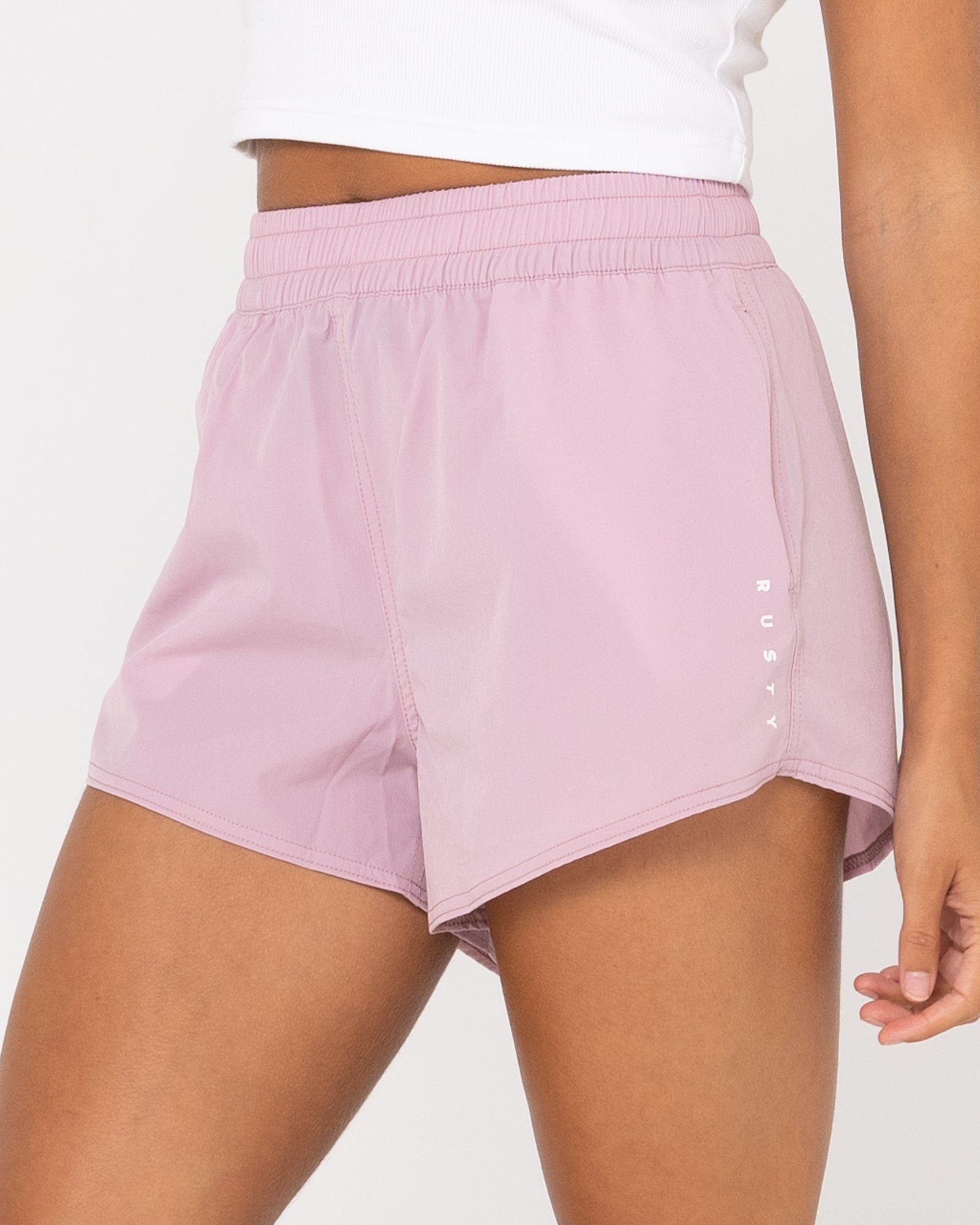 Rusty PINK SHORT Trainingsshorts MEELUP LILAC
