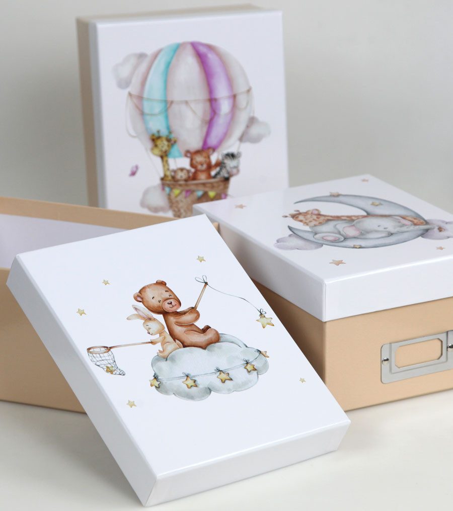 IDEAL TREND Fotoalbum My Friends Photo Box 700 Fotos in 10x15 cm Fotobox Baby Erinnerungsbox (1-St), Fotobox / Photo Box / Erinnerungsbox Bis zu 700 Fotos 10 x 15 cm