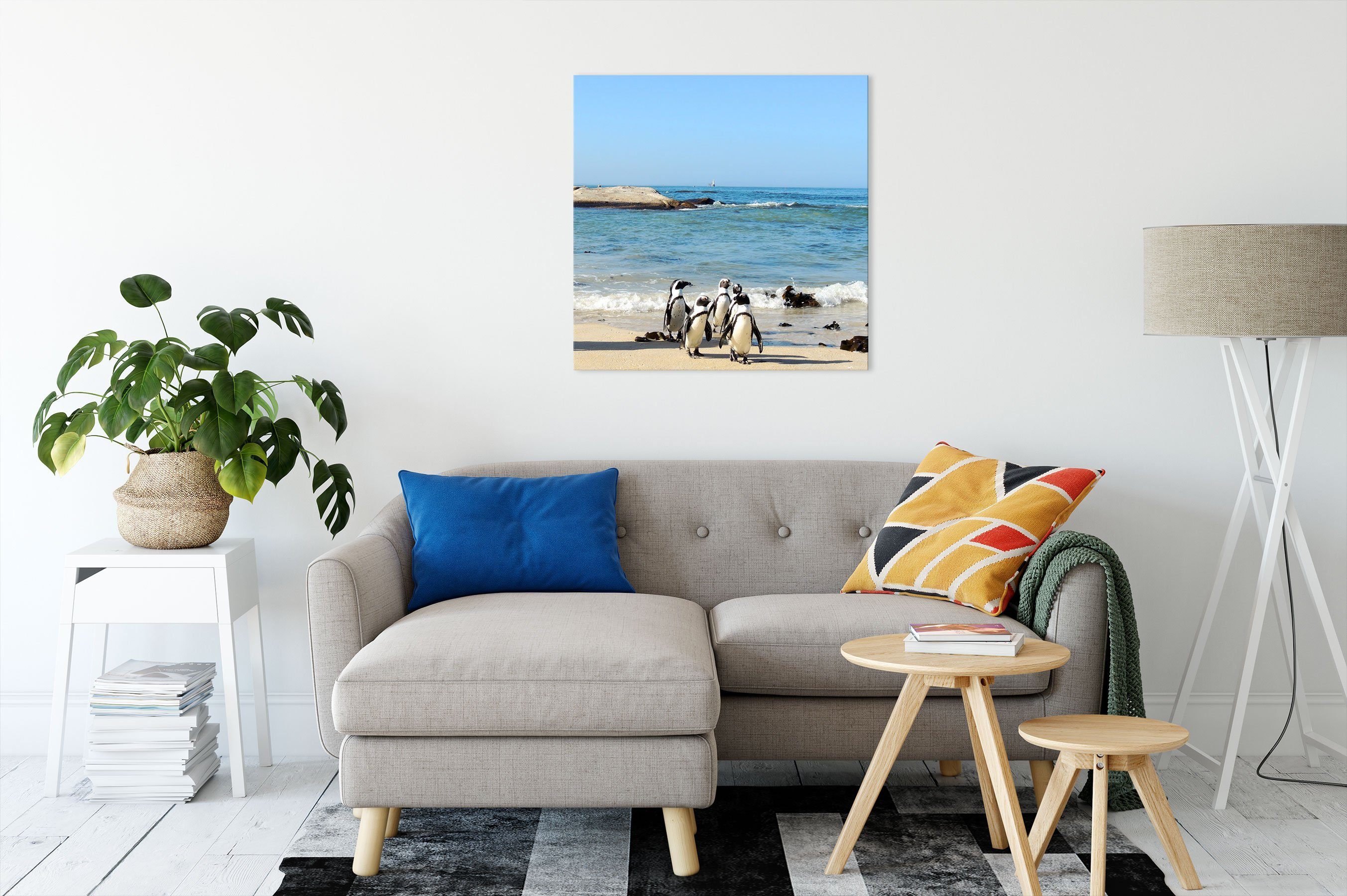 Pixxprint Leinwandbild Pinguine am Strand, Pinguine am Strand (1 St), Leinwandbild fertig bespannt, inkl. Zackenaufhänger