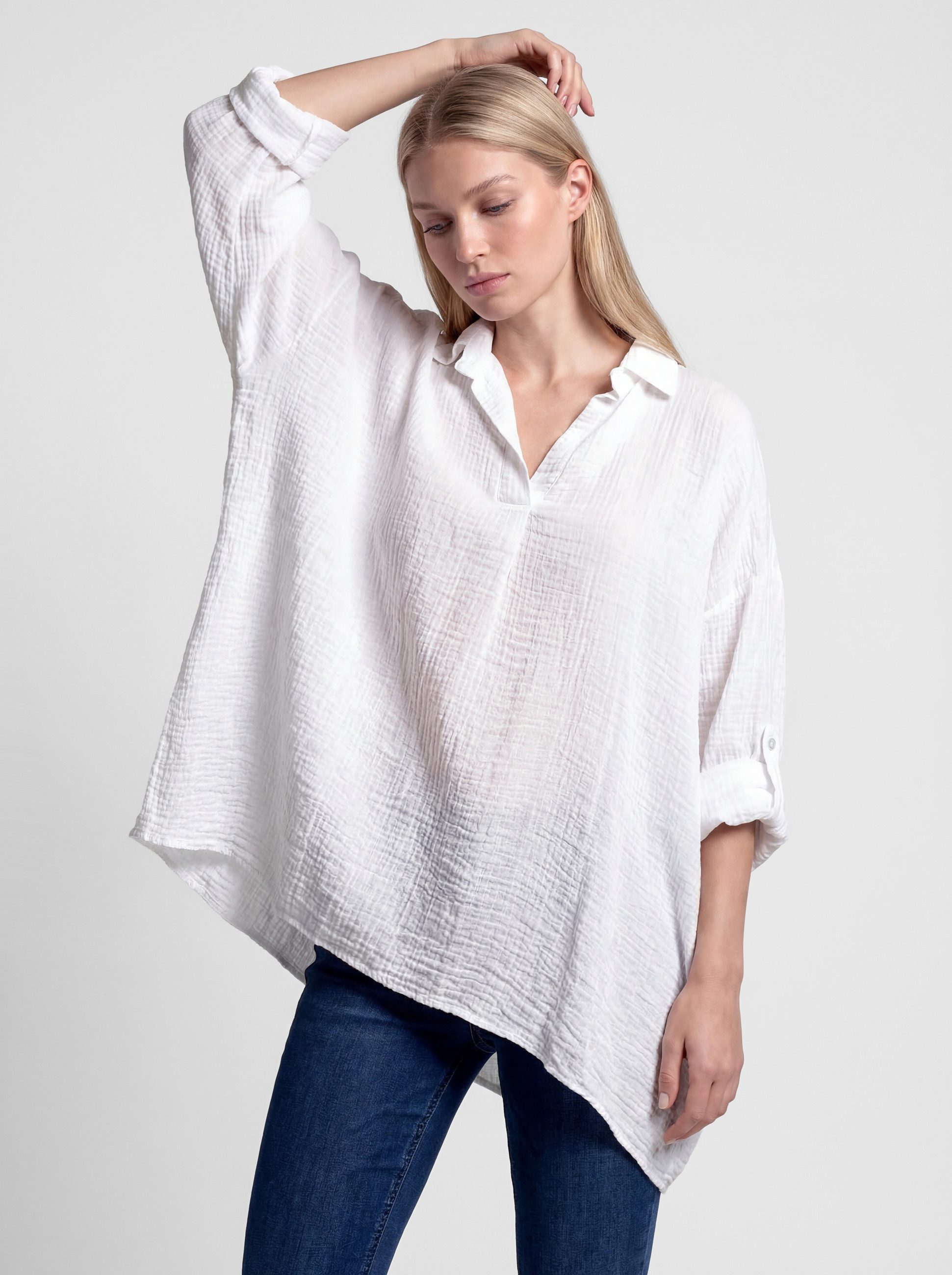PEKIVESSA Schlupfbluse XXL-Oversized-Bluse mit seidig glänzender Struktur. € 49,95
