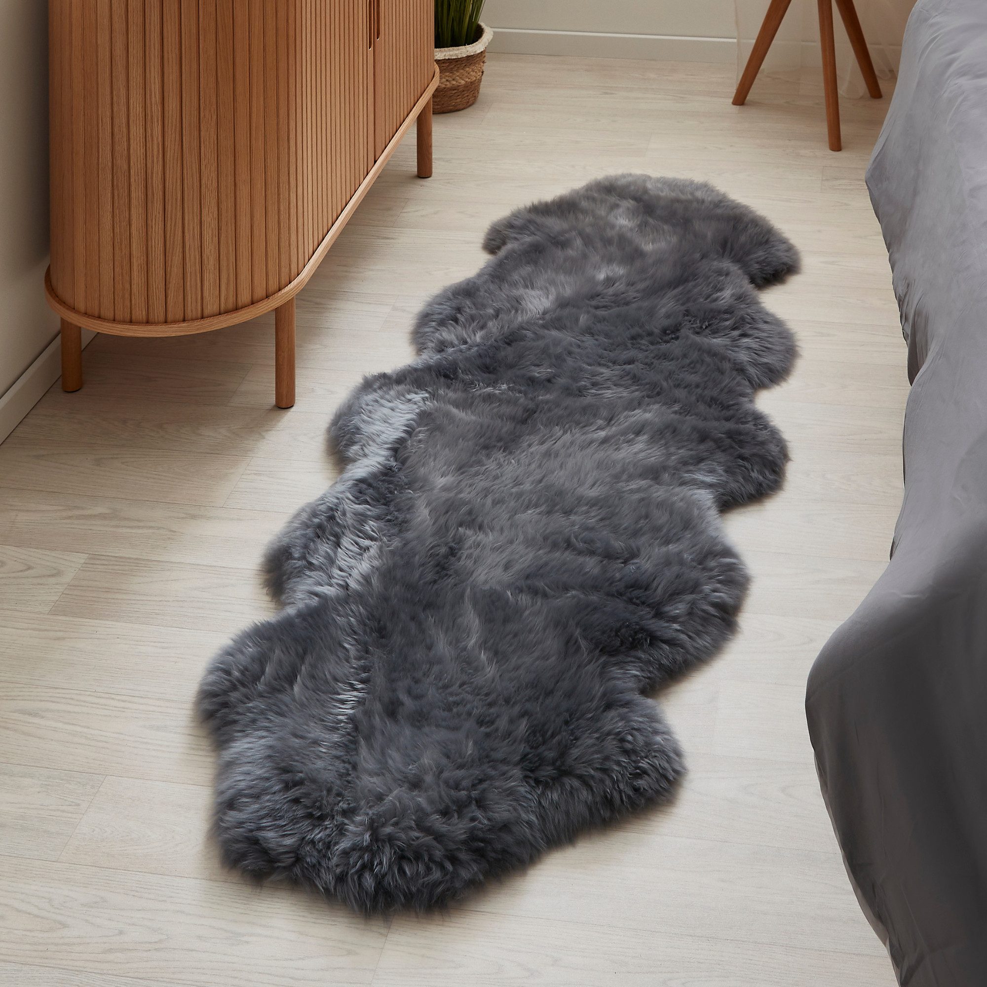 LUXOR living Fellteppich Schaffell Namika, fellförmig, Höhe: 50 mm, echtes Lammfell, weich & flauschig, große Farbauswahl, in 2 Größen – Bild 3 von 5