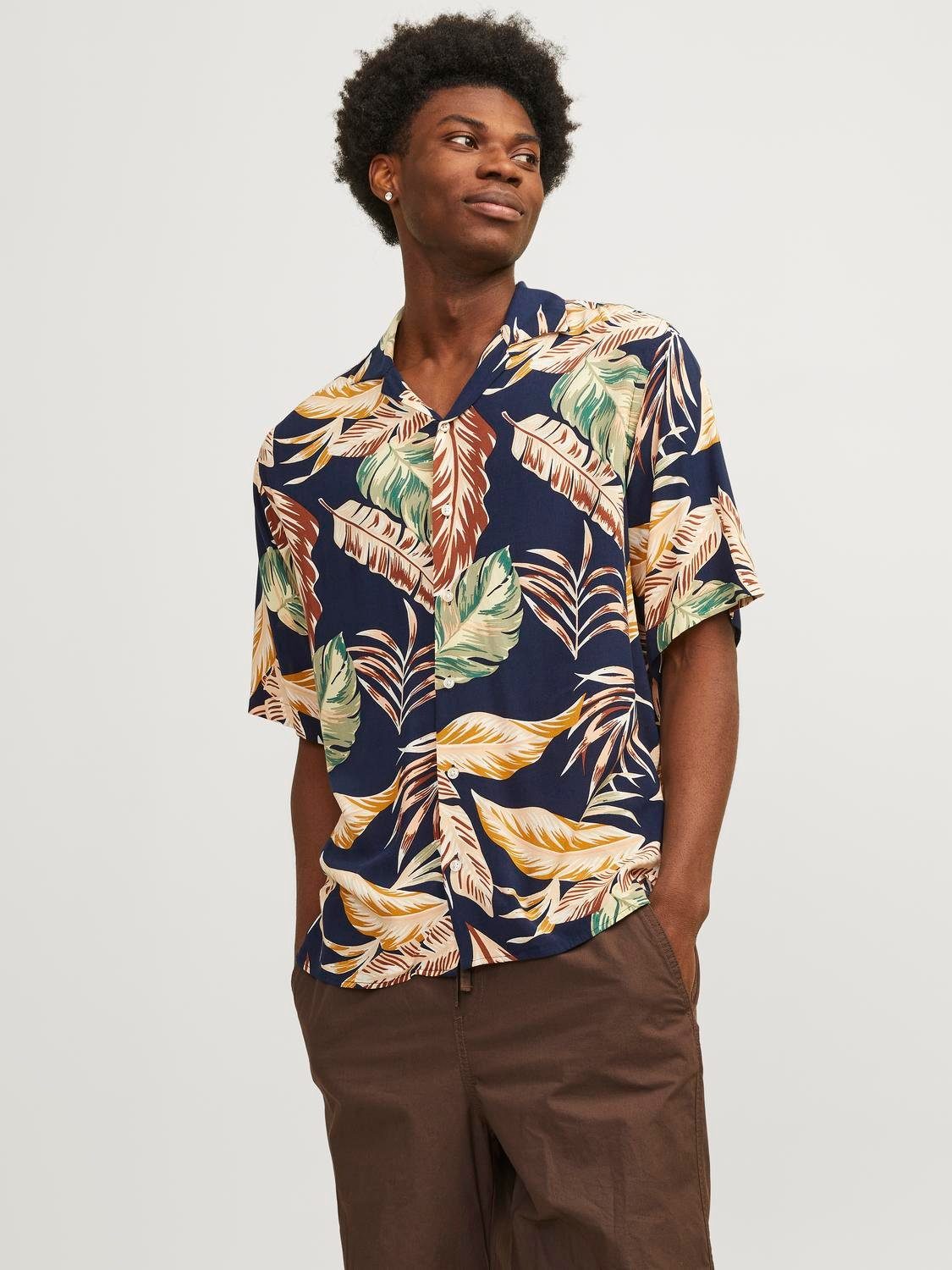 Jack & Jones Hawaiihemd JJEJEFF AOP RESORT SHIRT SS SN