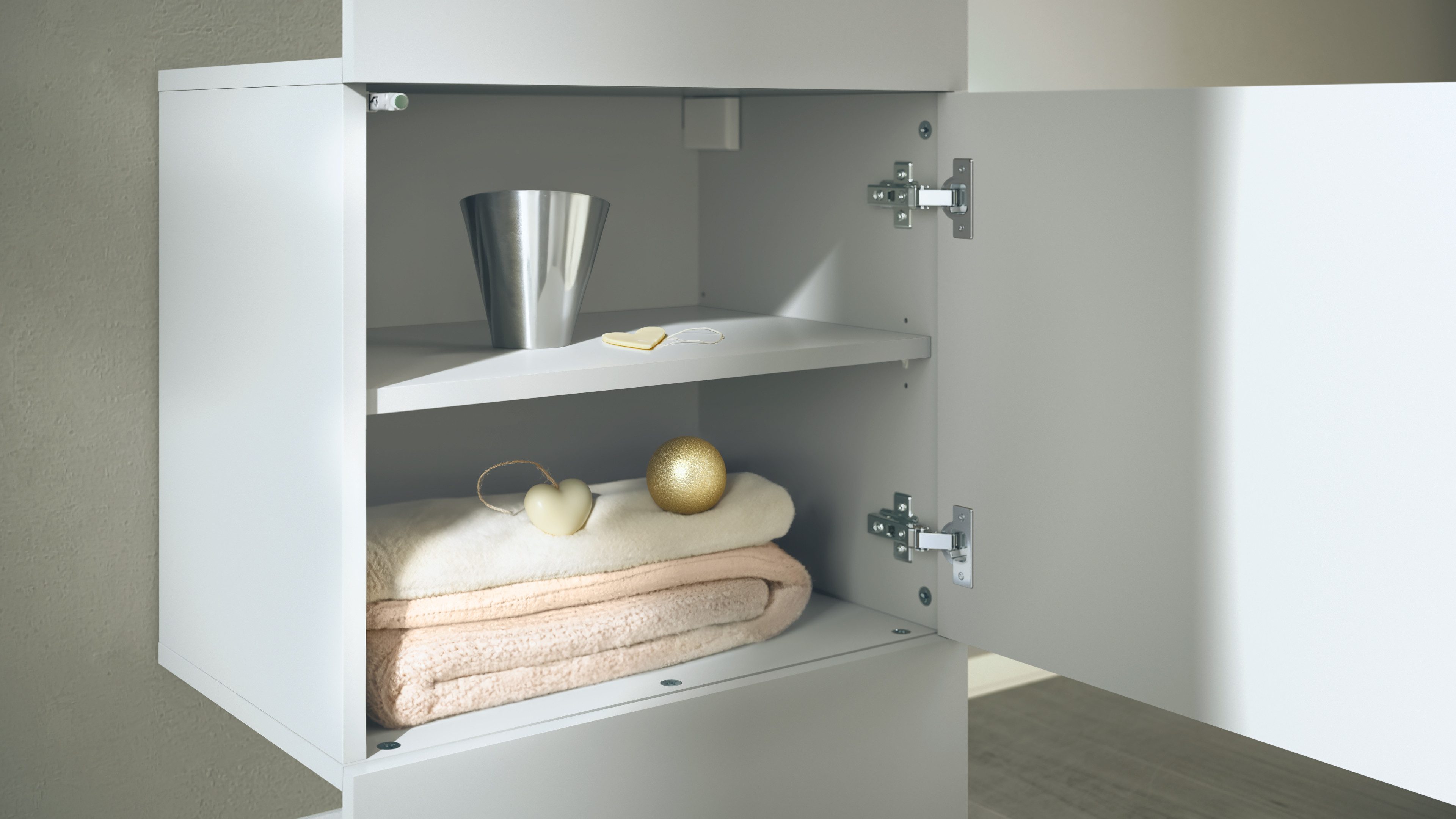 Vladon Garderoben-Set Carlton Neo, (Wandgarderobe aus Flur-Paneel, mit Spiegel, Kleiderstange & Wandschrank), Weiß matt (52 x 193 x 35 cm)