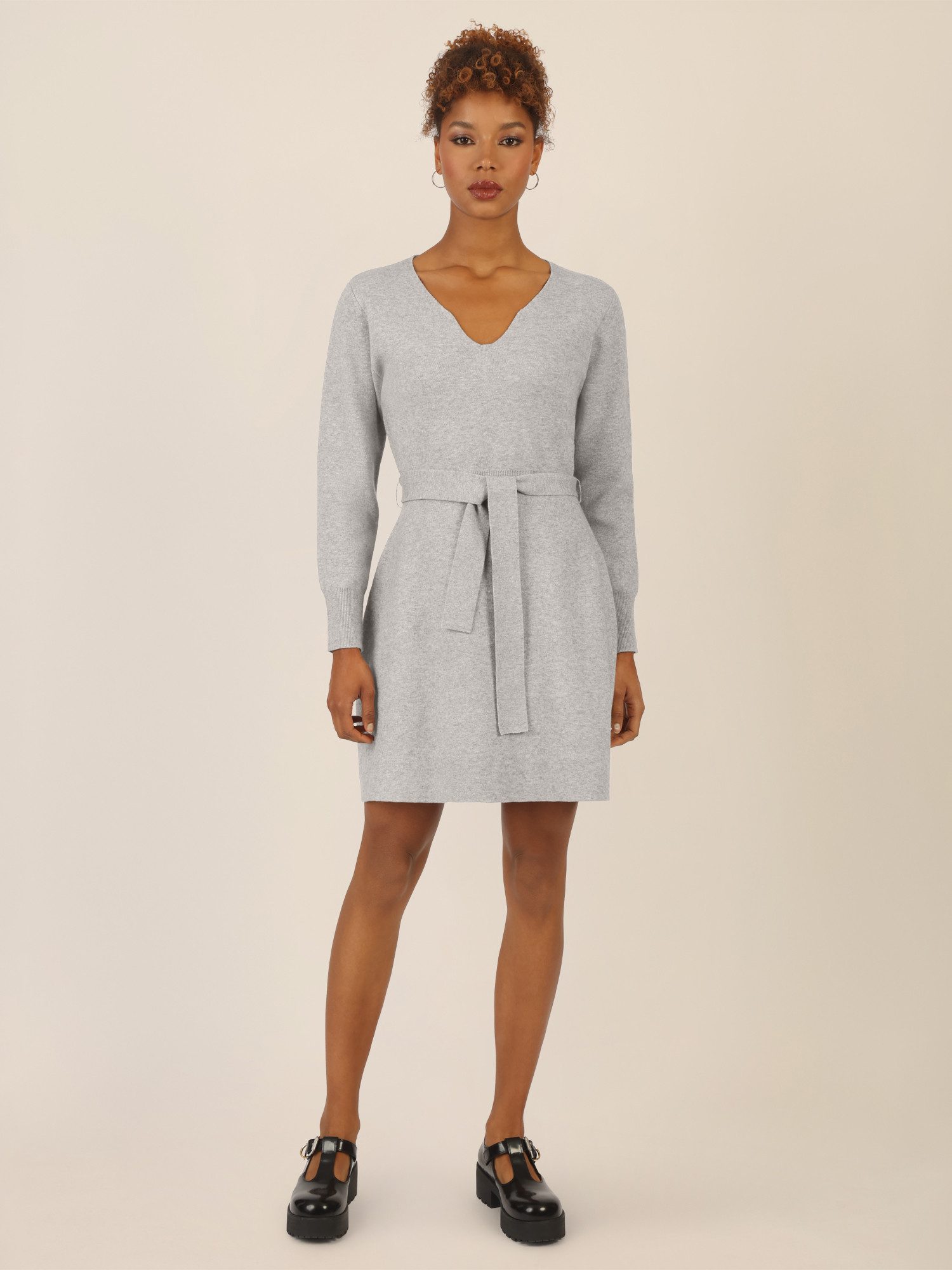 Apart Strickkleid mit V-Ausschnitt günstig online kaufen