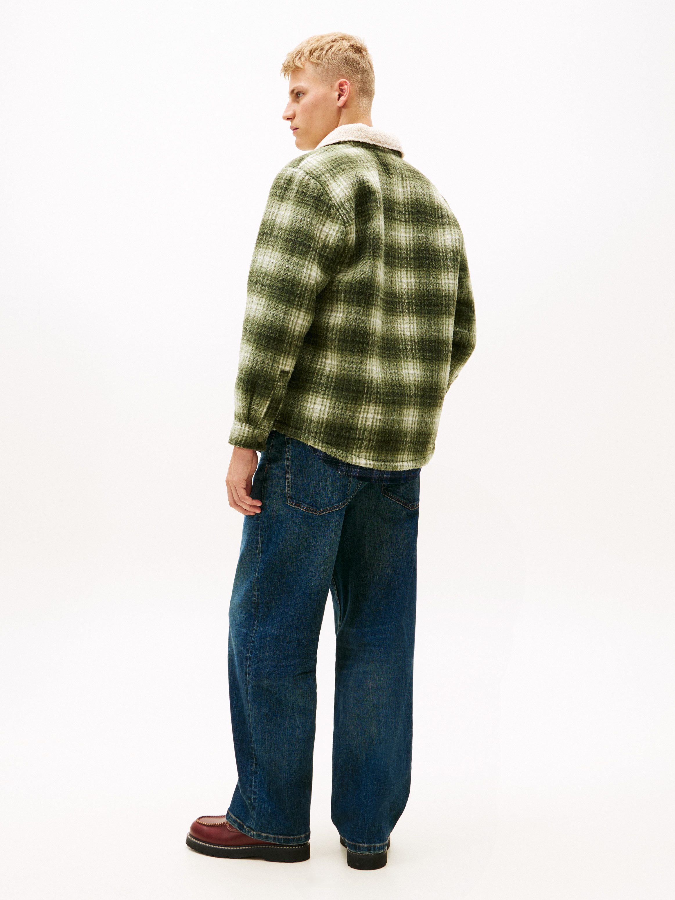 Tommy Jeans Karohemd CHECK TEDDY OVERSHIRT Overshirt Jacke Holzfäller kRegular fit mit Rundhalsausschnitt – Bild 5 von 5