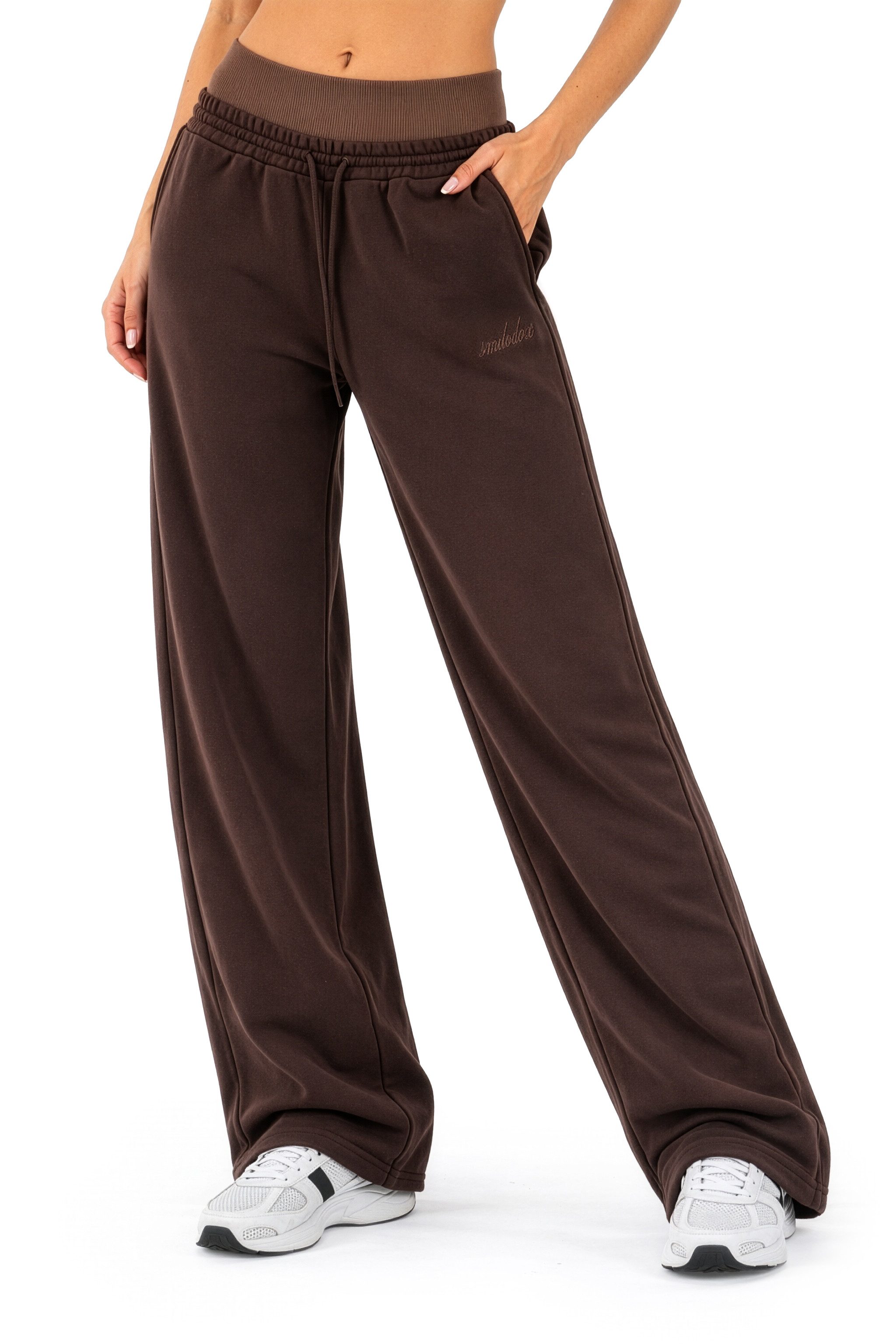 Smilodox Jogginghose Yelin, Trainingshose Damen Oversized Fit Wide-Leg mit Tunnelzug Elastischer Bund, Kordelzug, Weites Bein, Dezentes Logo, Freizeit