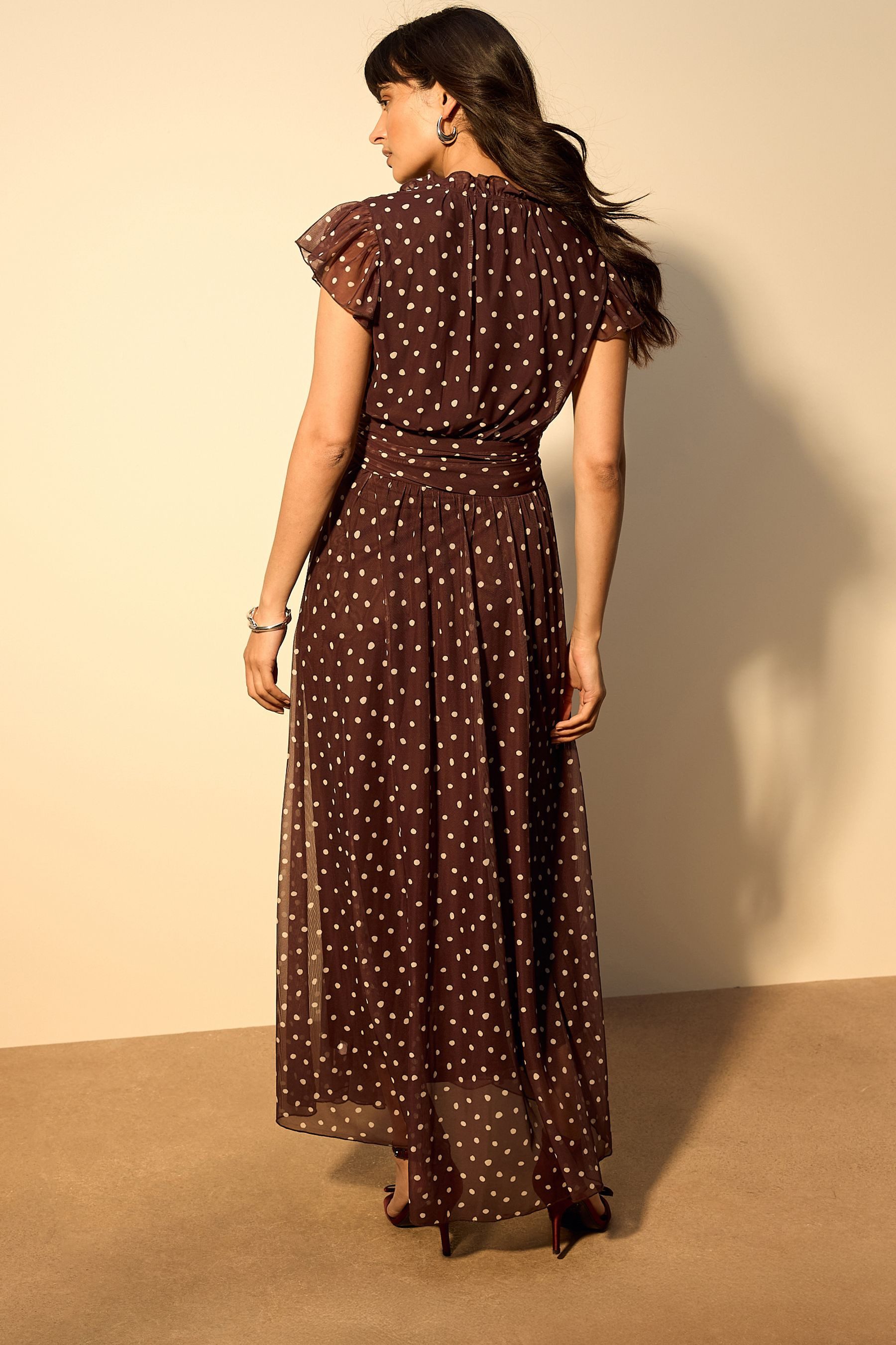 Next Midikleid Plissiertes Mesh-Midikleid mit V-Ausschnitt (1-tlg) günstig online kaufen