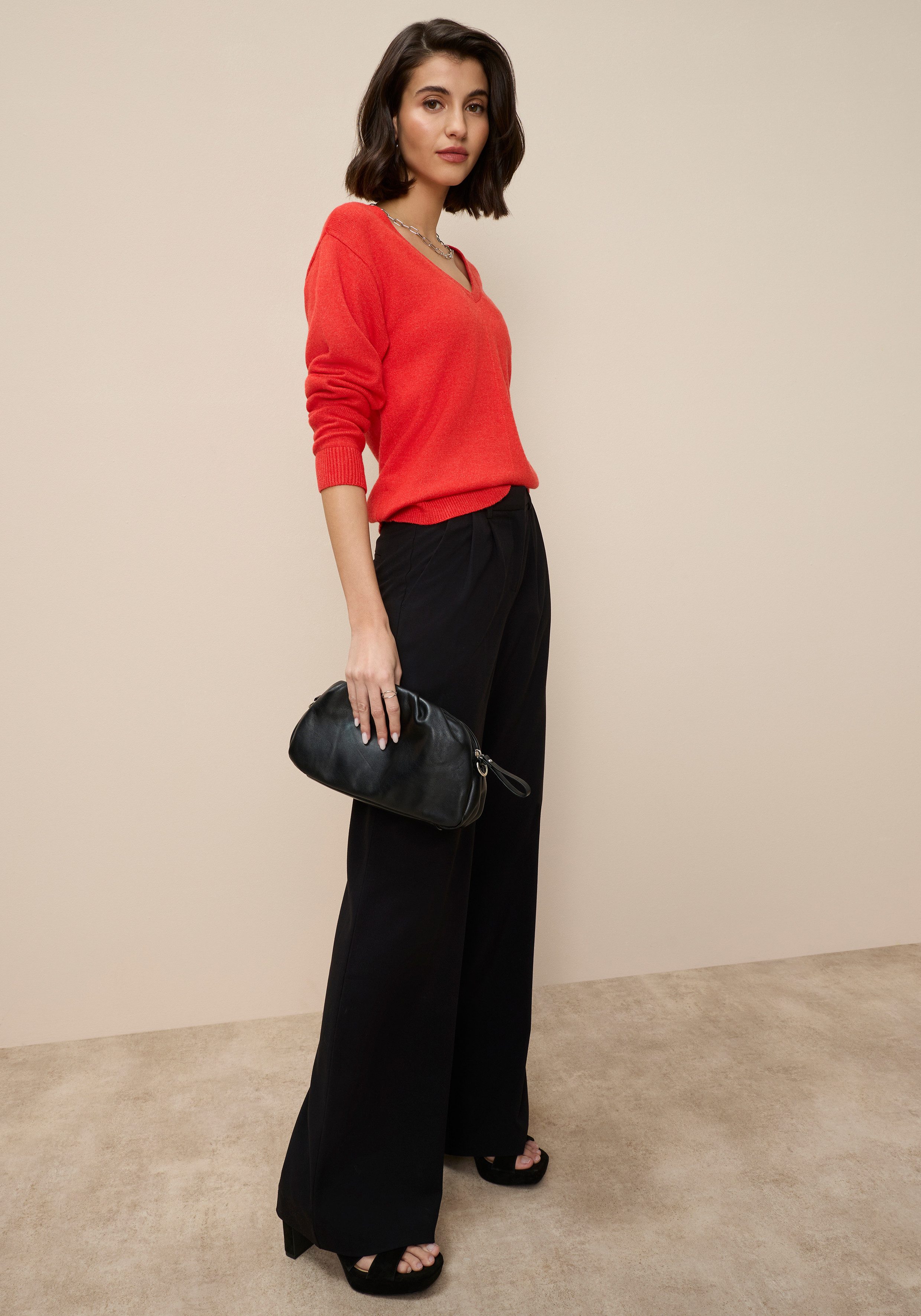 Tamaris V-Ausschnitt-Pullover mit Frontbiese