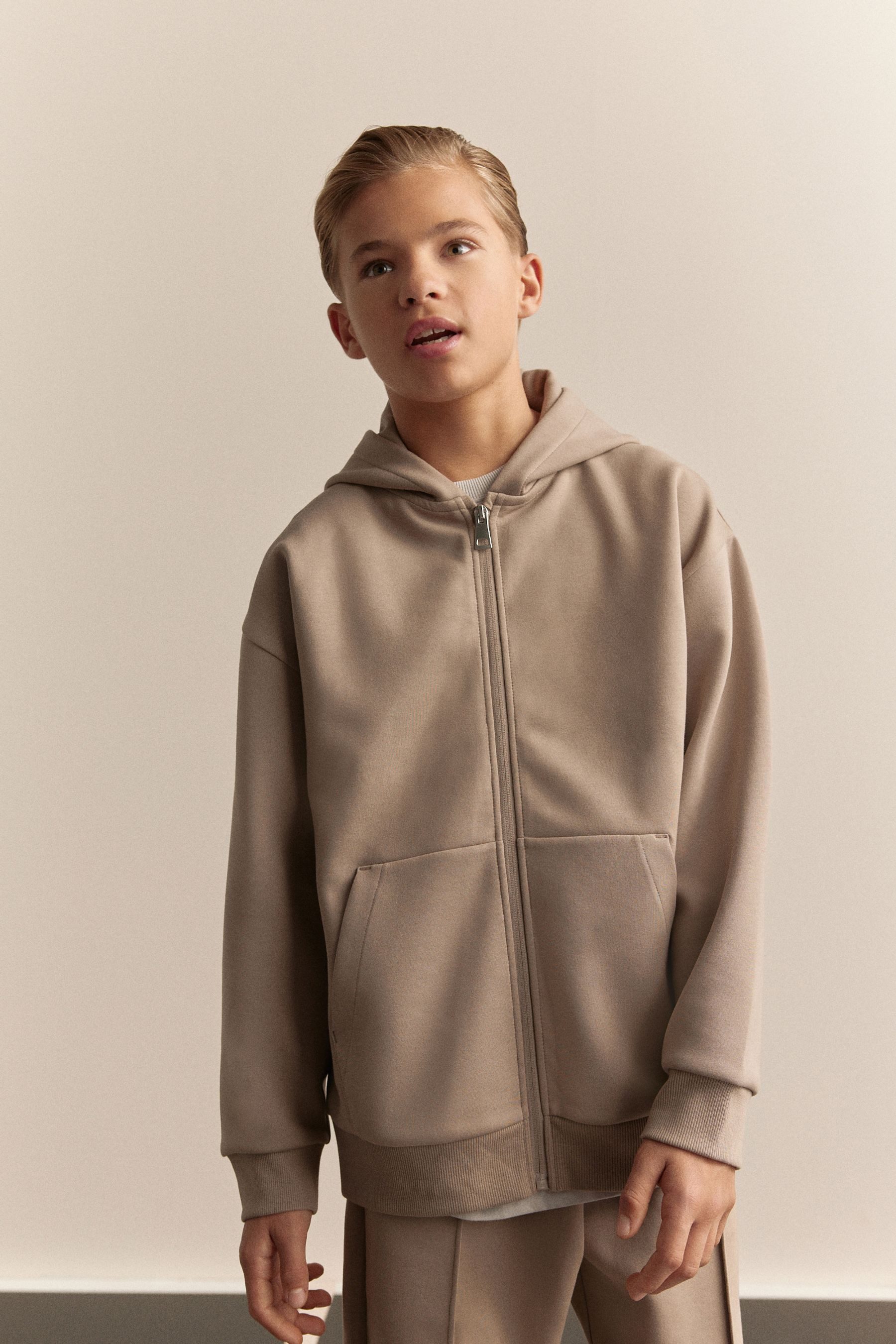 Next Jogginganzug Smarte Kapuzenjacke und Jogginghose im Set (2-tlg)
