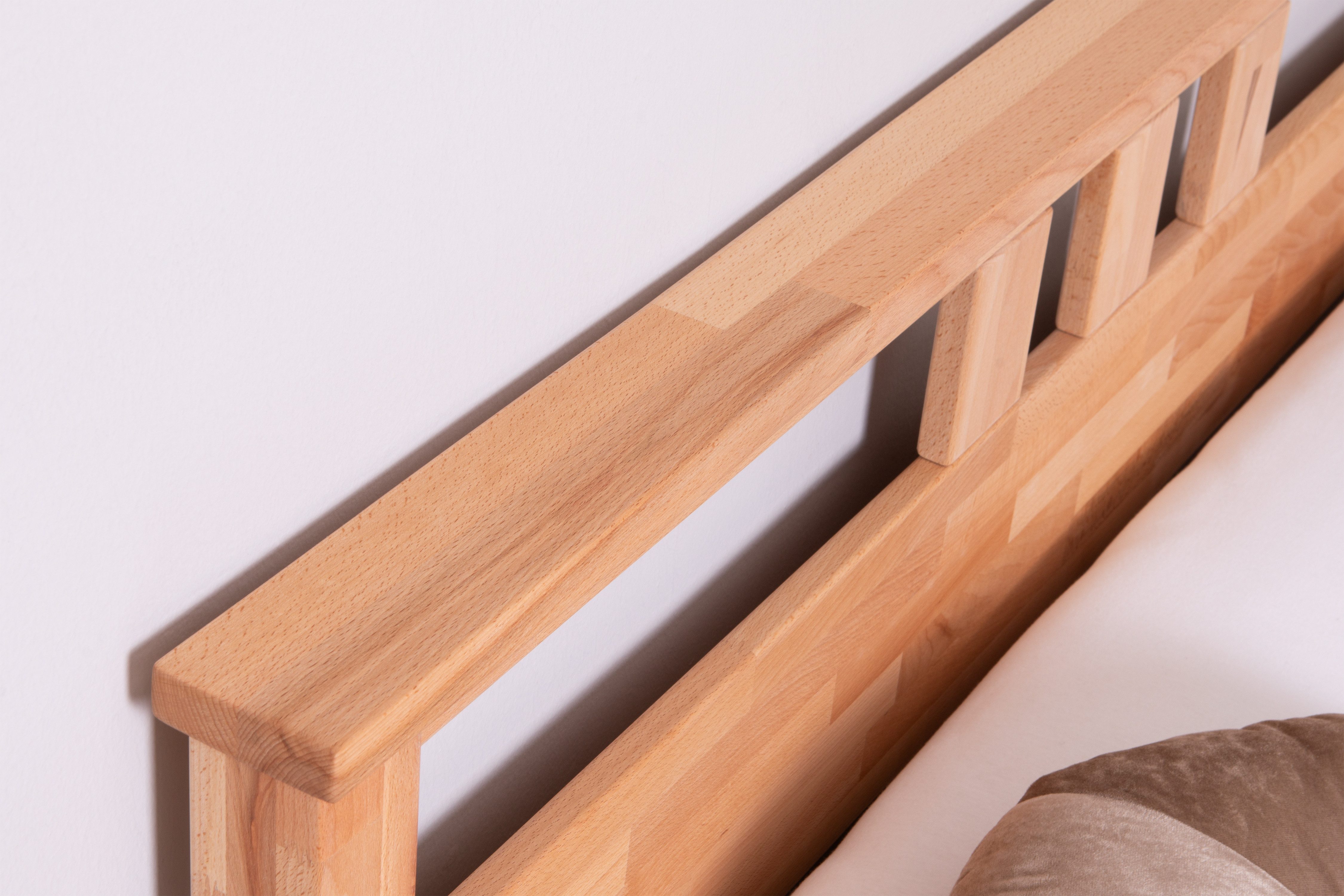 Ticaa Massivholzbett Merci, Doppelbett, aus Buche Massivholz, inkl. Rollrost