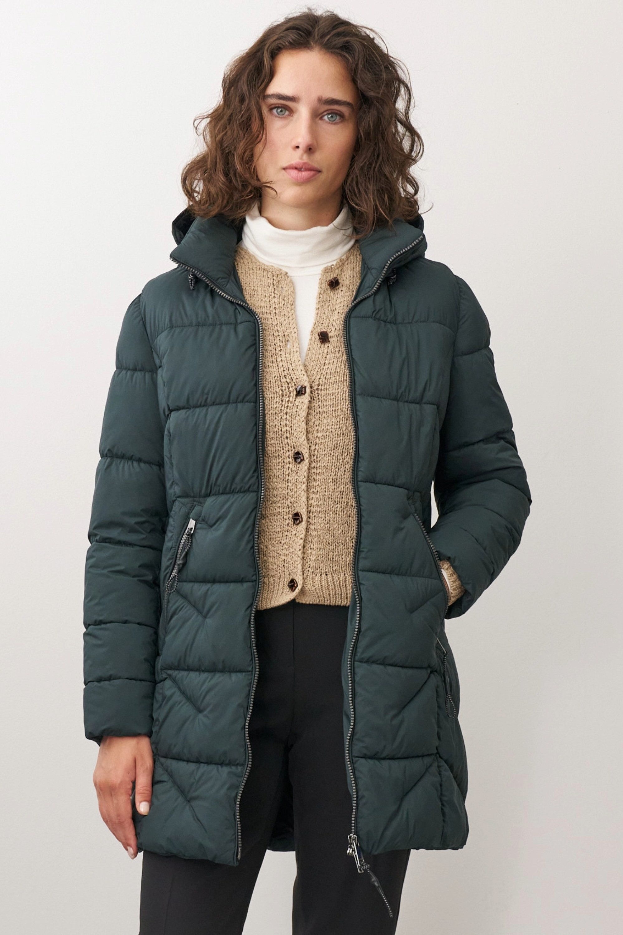 ONUA Winterjacke leichter Steppmantel oder Wintermantel mit abnehmbarer Kapuze