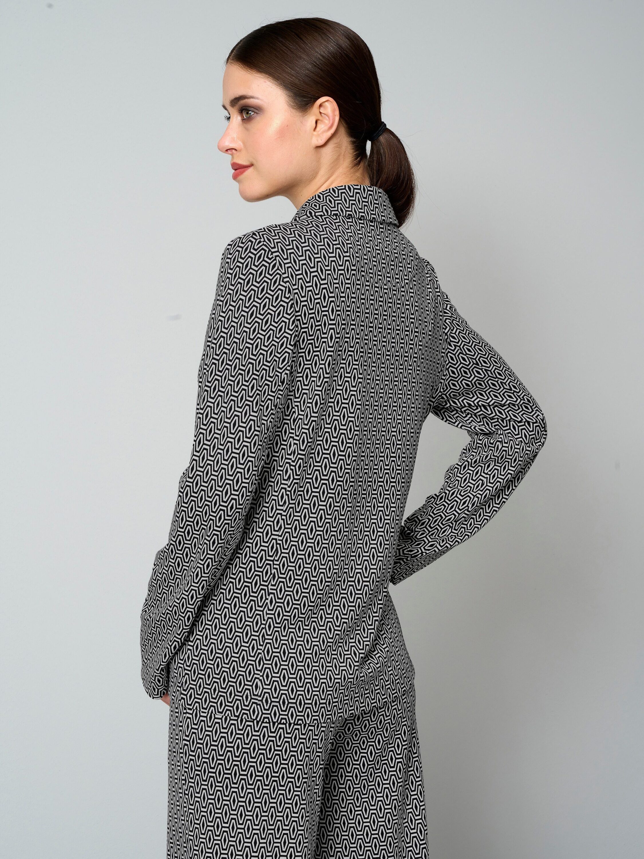 Alba Moda Kurzblazer Blazer mit grafischem Print