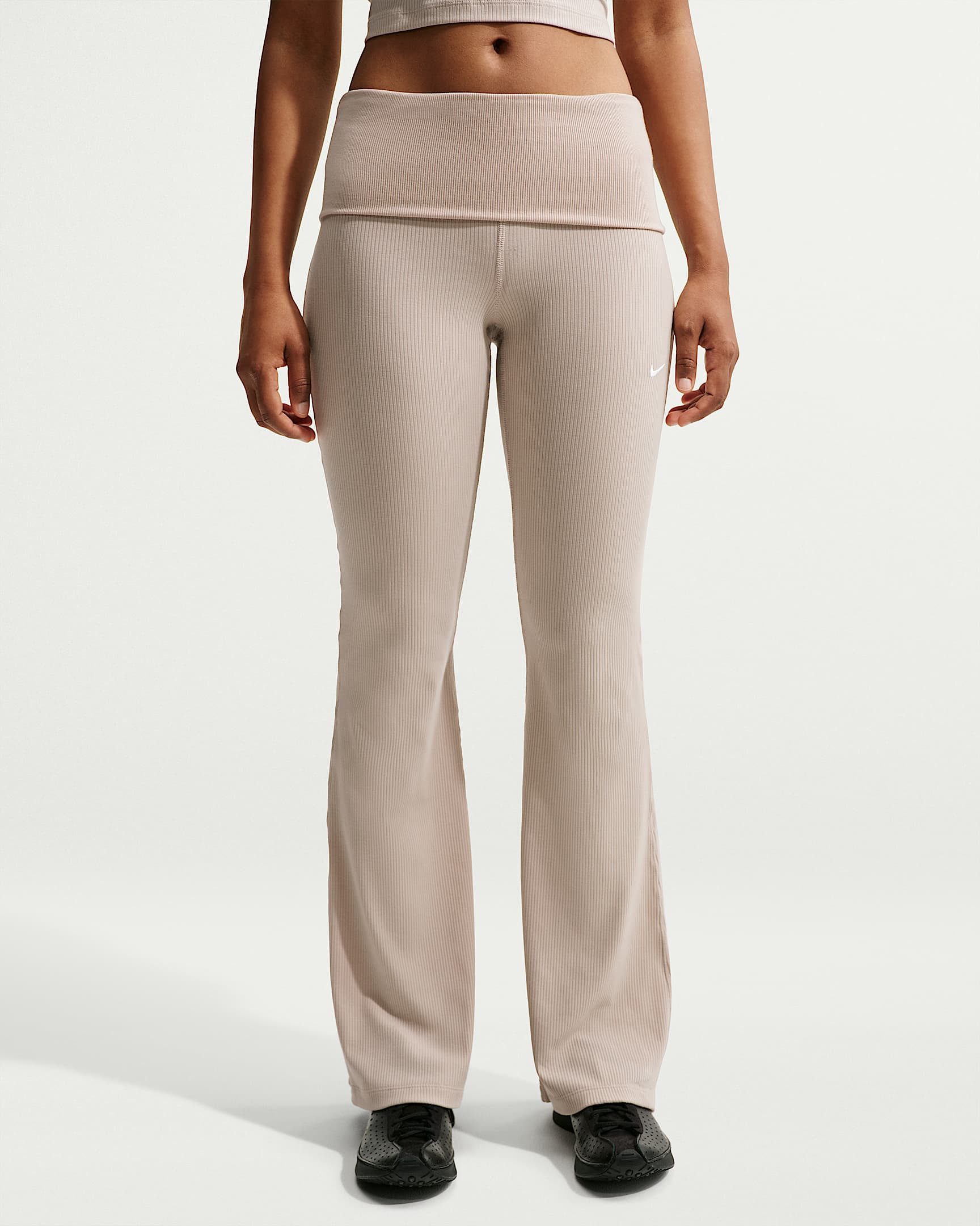 Nike Sportswear Sporthose W NSW CHILL KNIT RIB PANT mit elastischem Bund, lässige Silhouette