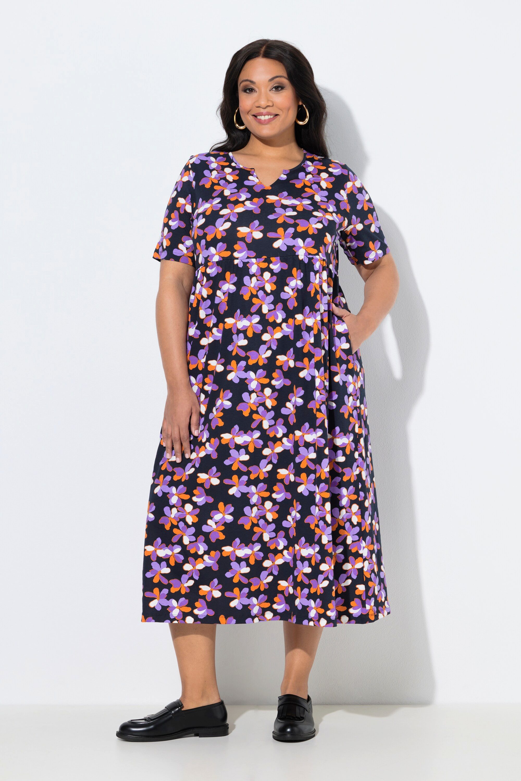 Maxikleid Maxikleid A-Linie Tunika-Ausschnitt Halbarm