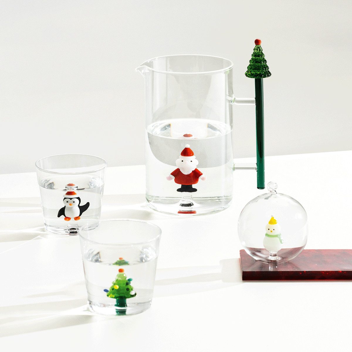 Glas Trinkglas »Pinguin mit Mütze«.