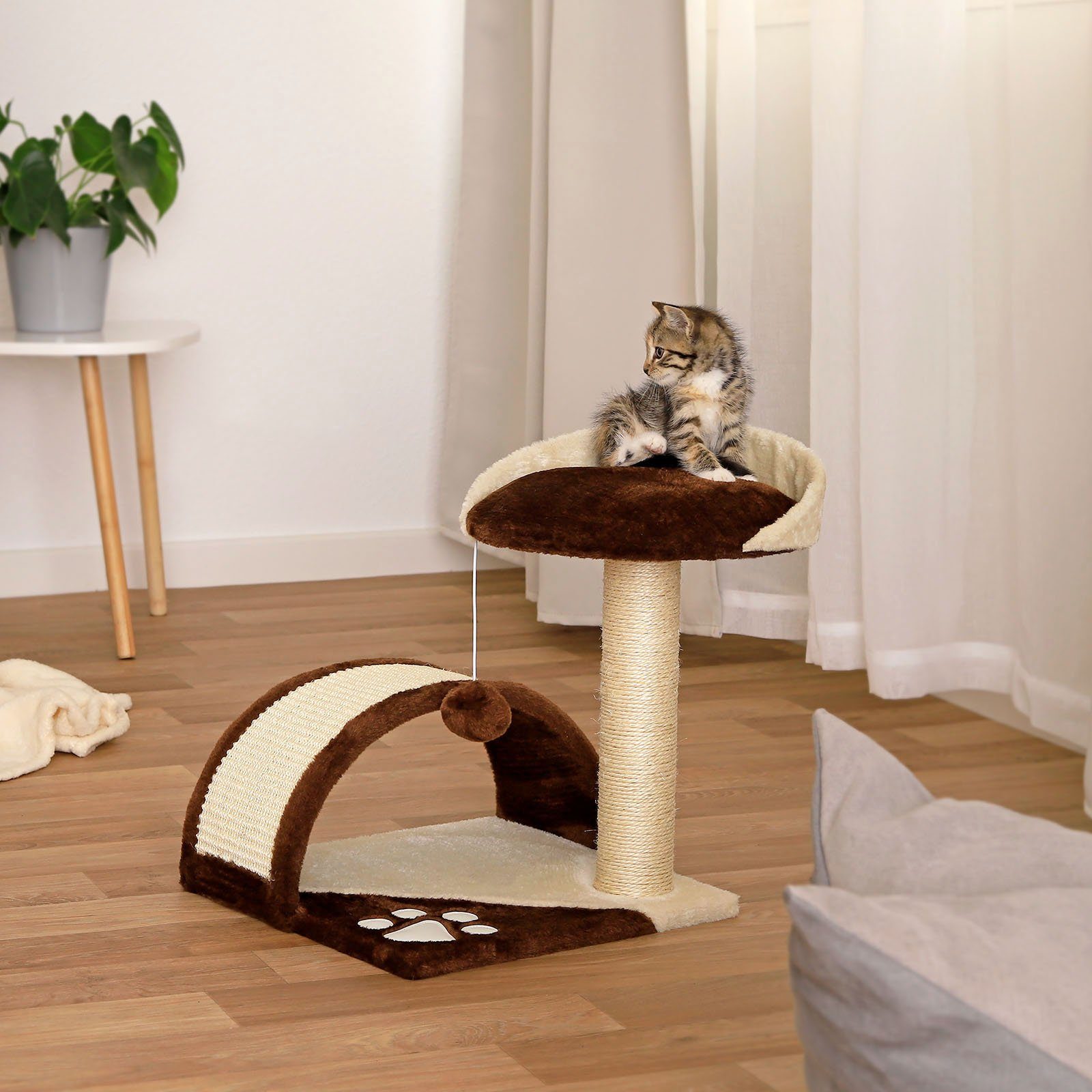 lionto Kratzbaum kompakt, mit Spielball, Kratzbogen & Aussichtsplattform, braun/beige, platzsparender Katzenkratzbaum, Höhe 43 cm