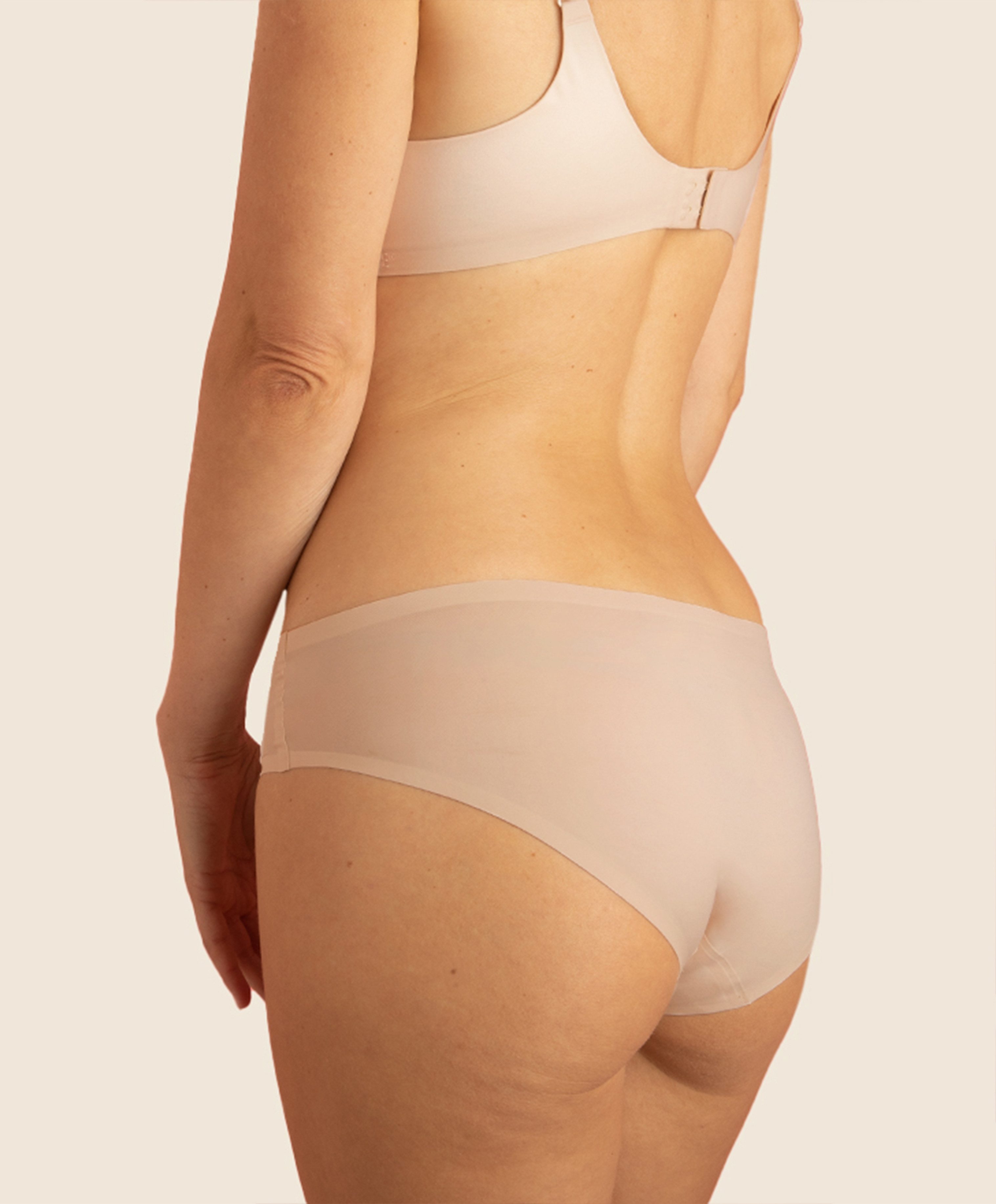 Royal Lounge Intimates Slip Shorty Fit Rundum nahtlos,kein Einschneiden.Fumee – Bild 2 von 2