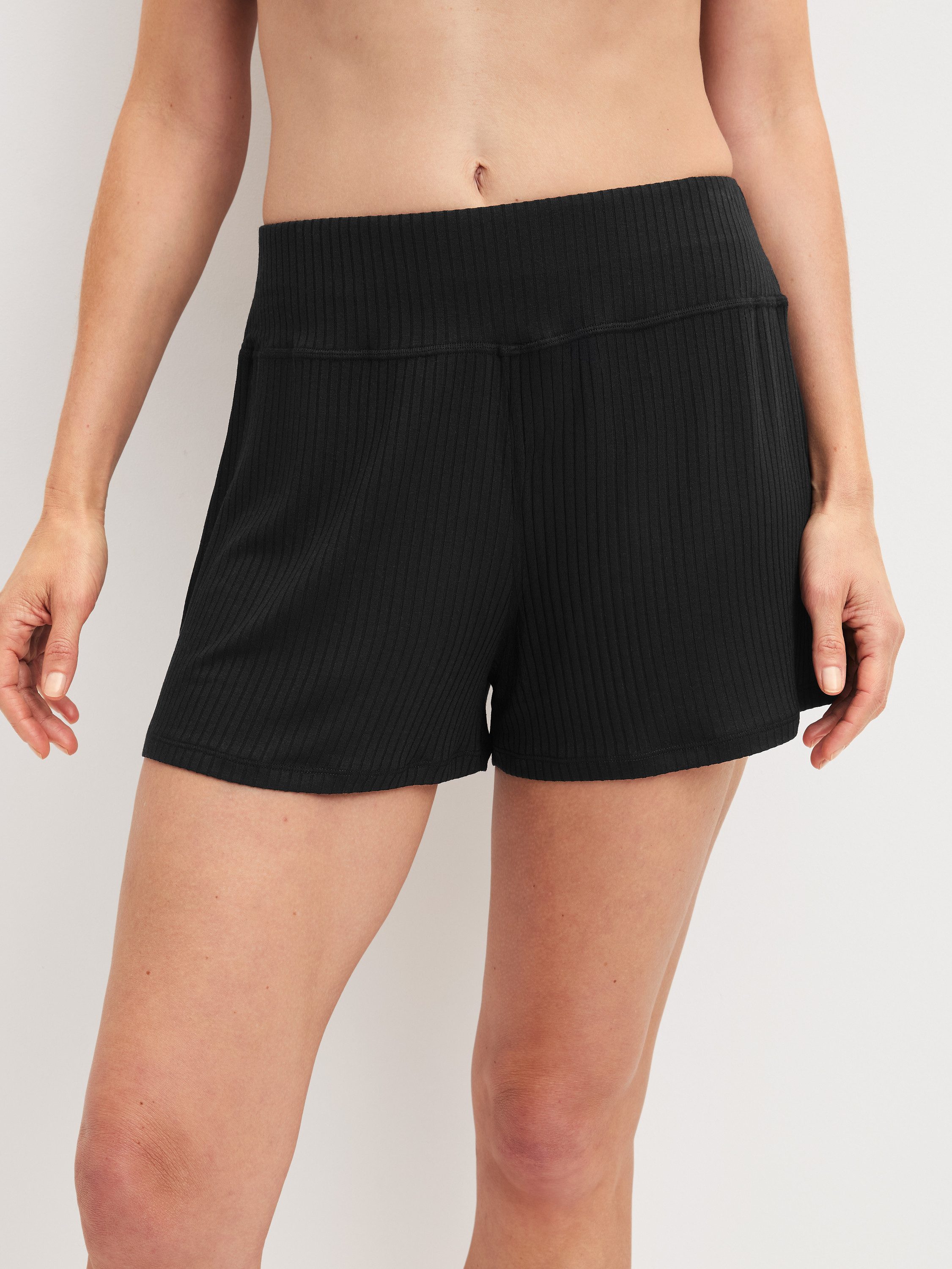 CALIDA Pyjamashorts Feminine Lounge Damen (1-tlg) Seidig weich, leicht, elastischer Bund