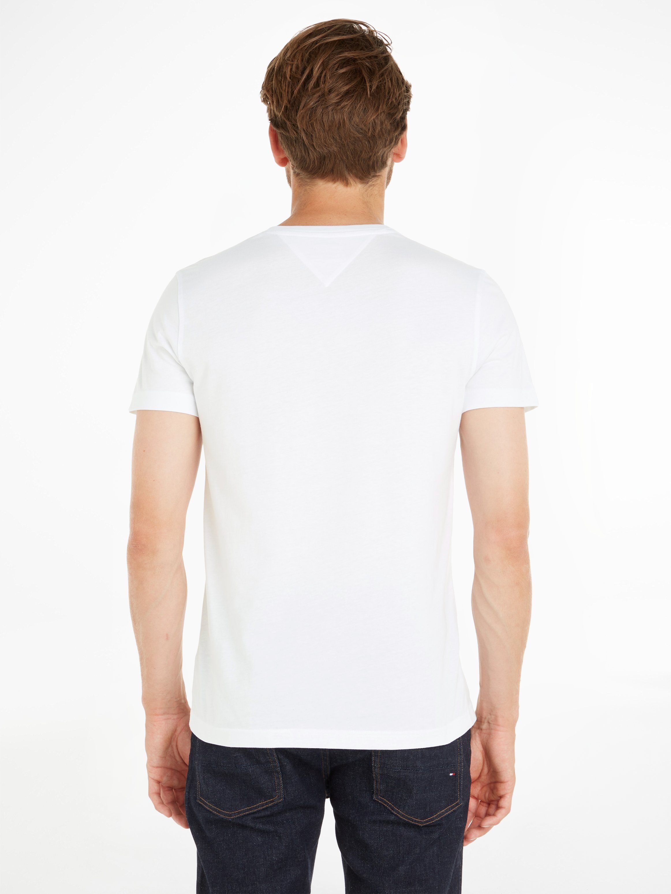white TEE ORIGINAL Logo-Flag 100 dezenter V classic Jeans Tommy TJM JERSEY T-Shirt und V-Ausschnitt NECK mit