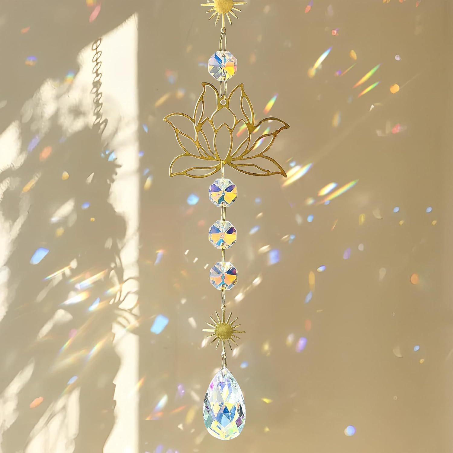 FOUORTUNATE-BEE Windspiel Lotus Sonnenfänger mit Kristallprisma – Fensterdeko aus Glas, Eleganter Lotus Lichtfänger aus Glas für Fenster oder Auto