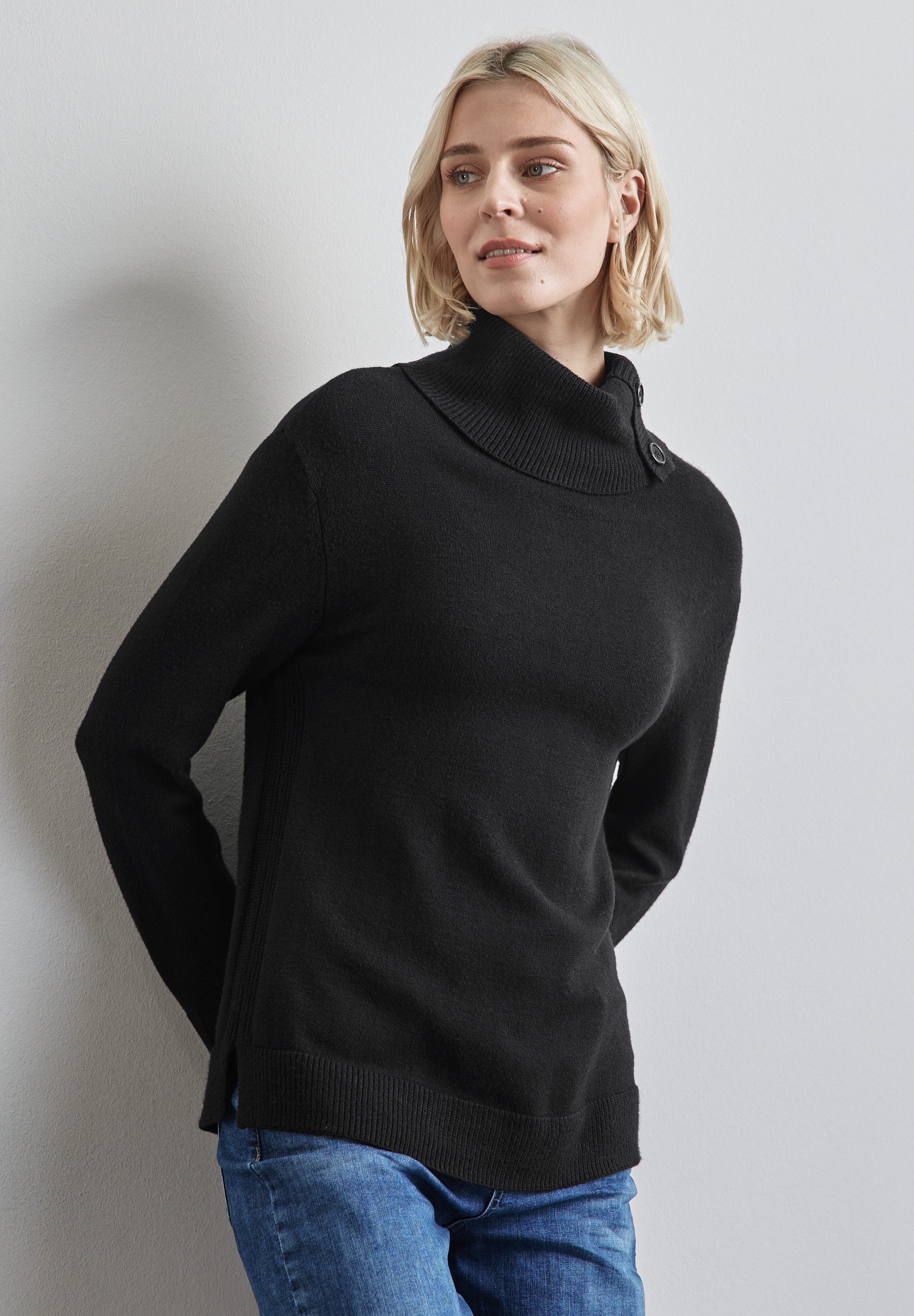 STREET ONE Rollkragenpullover mit Knopf Details